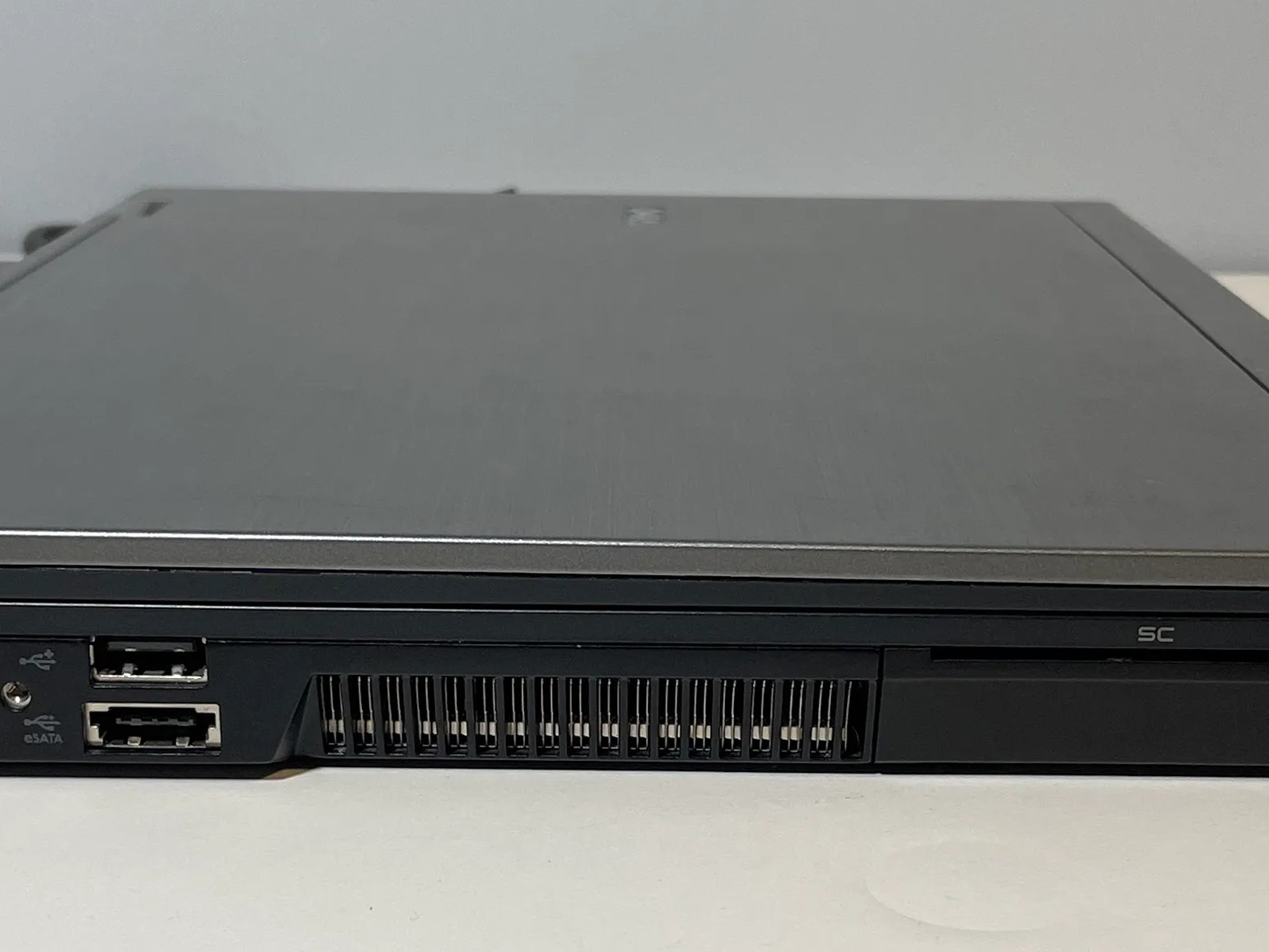 Dell Latitude E6410 14in Laptop Computer Intel i7-640 4GB Ram 128GB SSD WIFI BT WIN10 #1