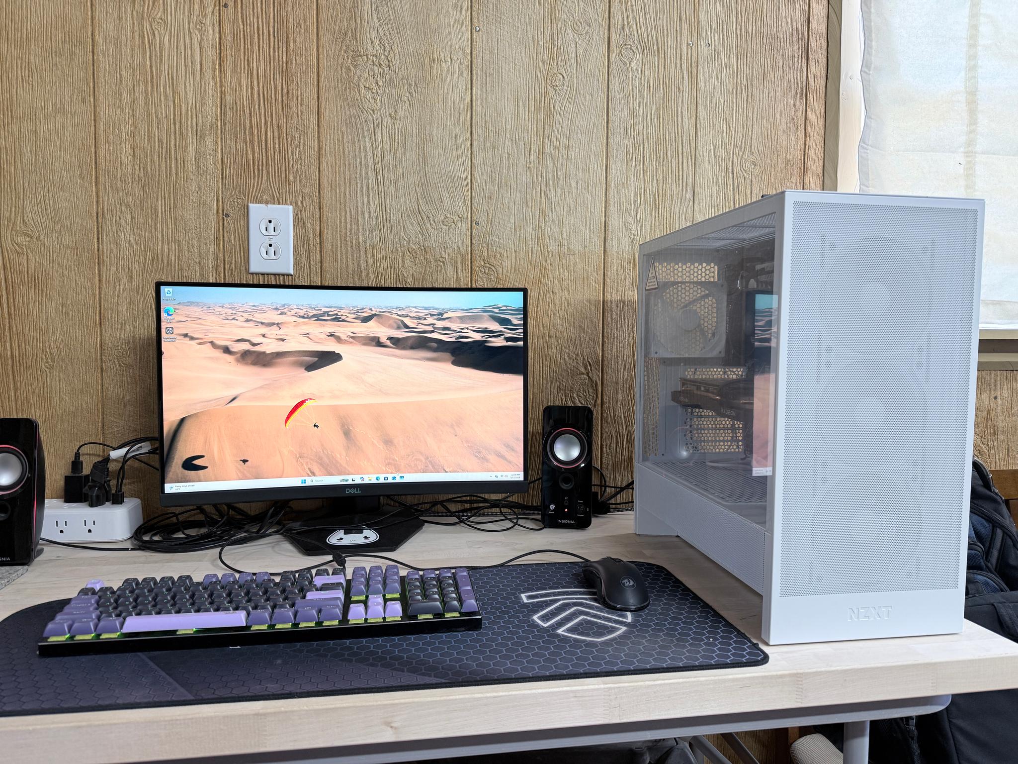 AMD Ryzen 3700X, 16GB, 1TB, Radeon RX 6600 XT 8GB - Beautiful Custom Built Gaming PC, Ready to go!