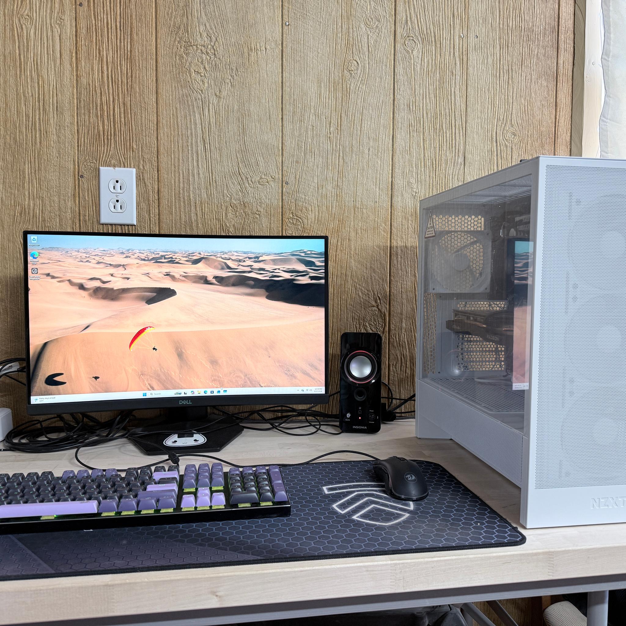 AMD Ryzen 3700X, 16GB, 1TB, Radeon RX 6600 XT 8GB - Beautiful Custom Built Gaming PC, Ready to go!