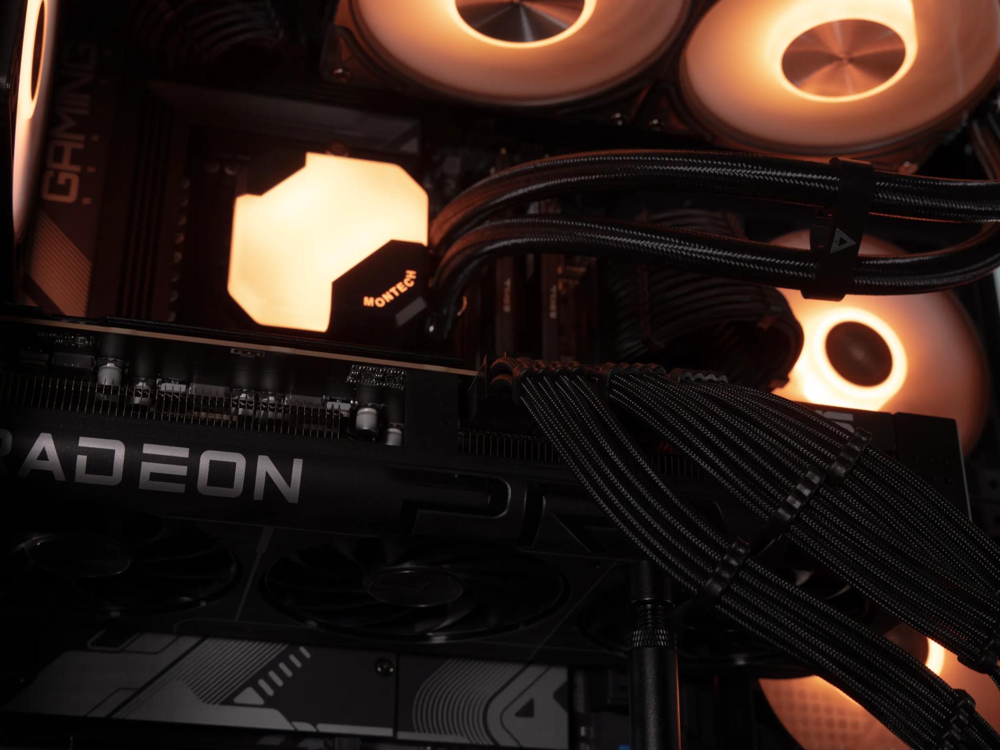 💥 Blitz - RX 9070 XT / AMD R7 9700X | Elite 1440p & High-Performance 4K gaming PC