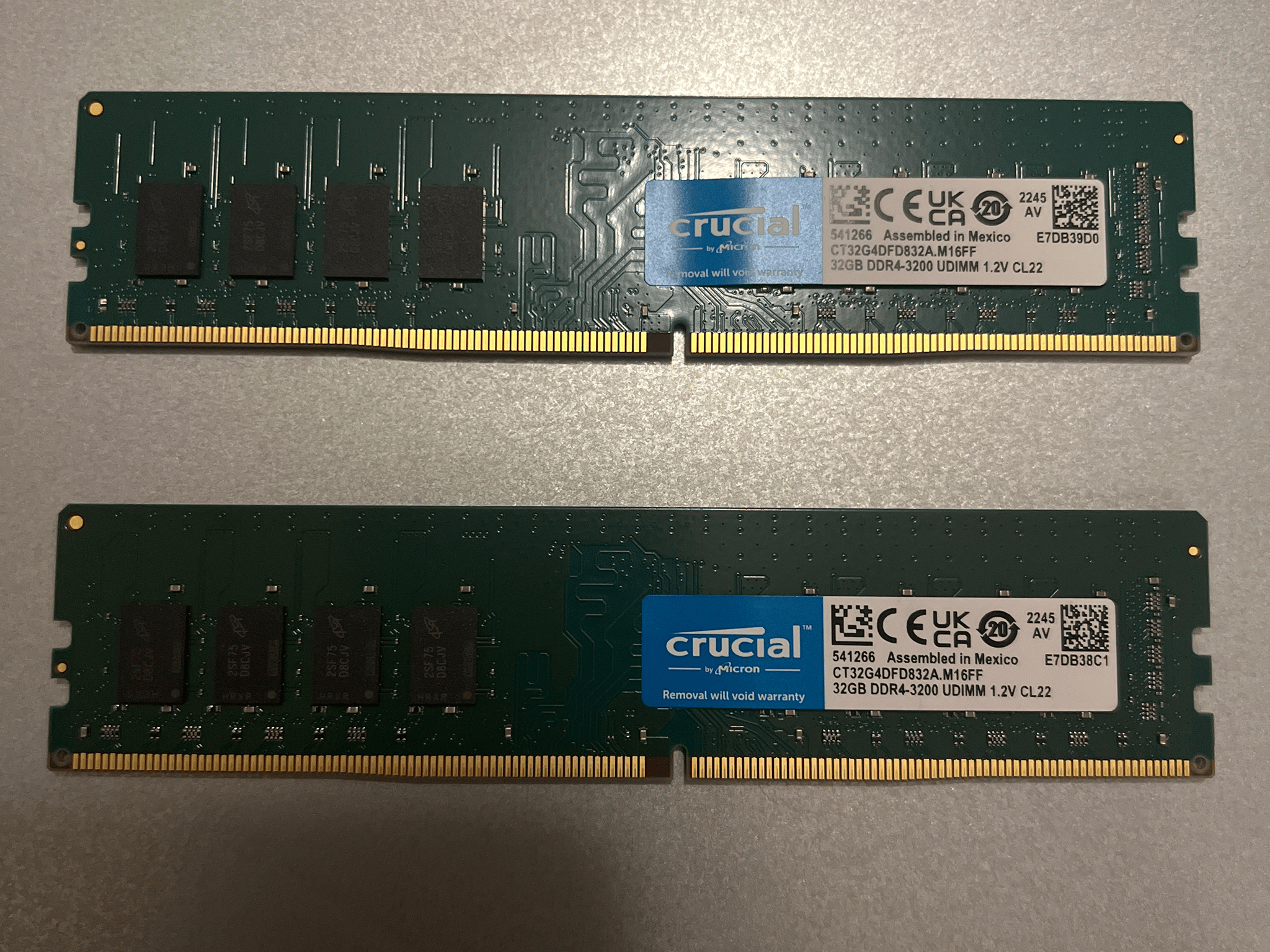 2x Crucial 32GB DDR4-3200 CL32