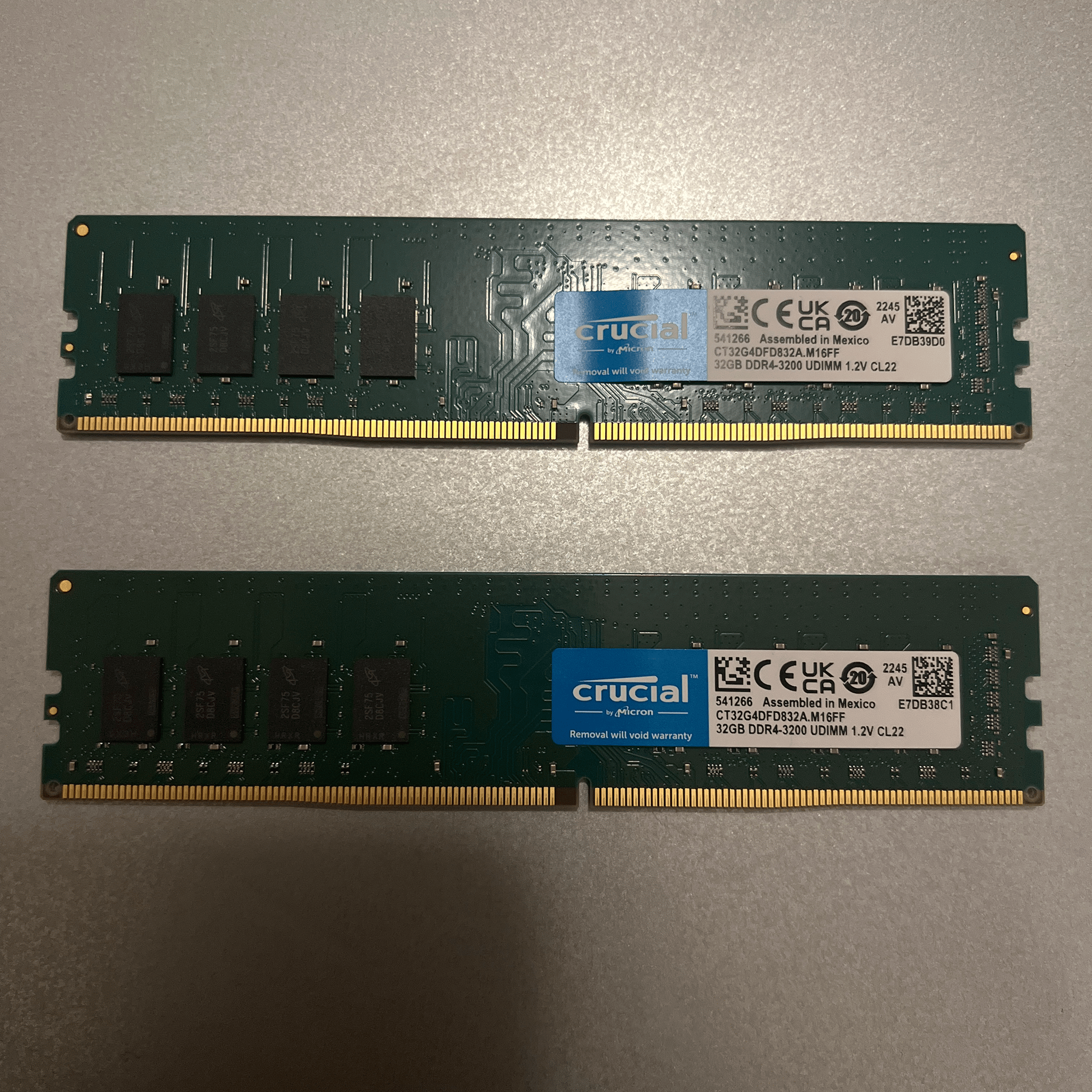 2x Crucial 32GB DDR4-3200 CL32