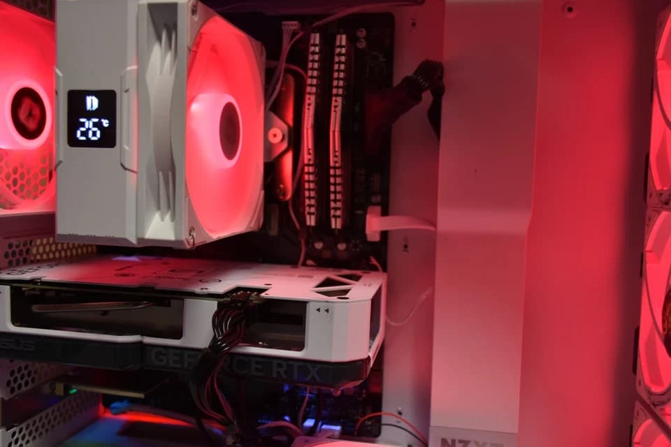 GAMING PC Intel I 5 9400 9th GEN RAM 16 GB GPU RTX 4060 8 GB NVME 1TB ALL RGB