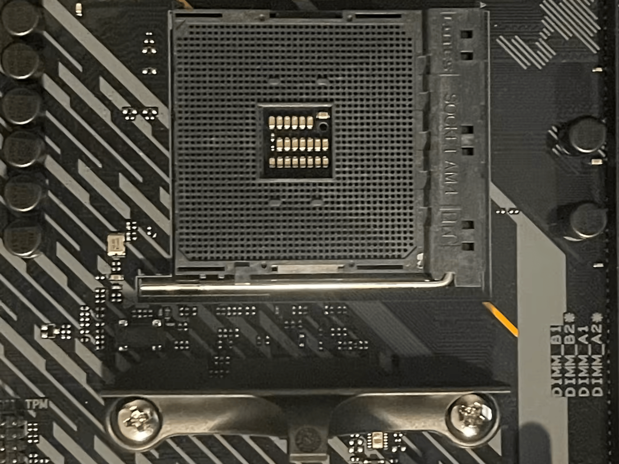 Used ASUS TUF Gaming x570 Plus WiFi