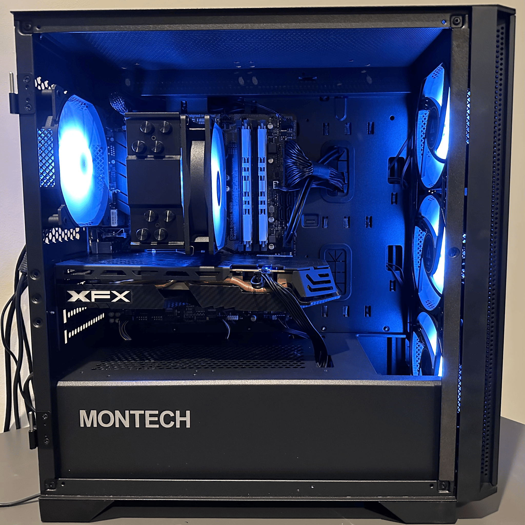 Gaming PC - 8GB Radeon RX 580 - Intel i3 10100F - 16 GB RAM