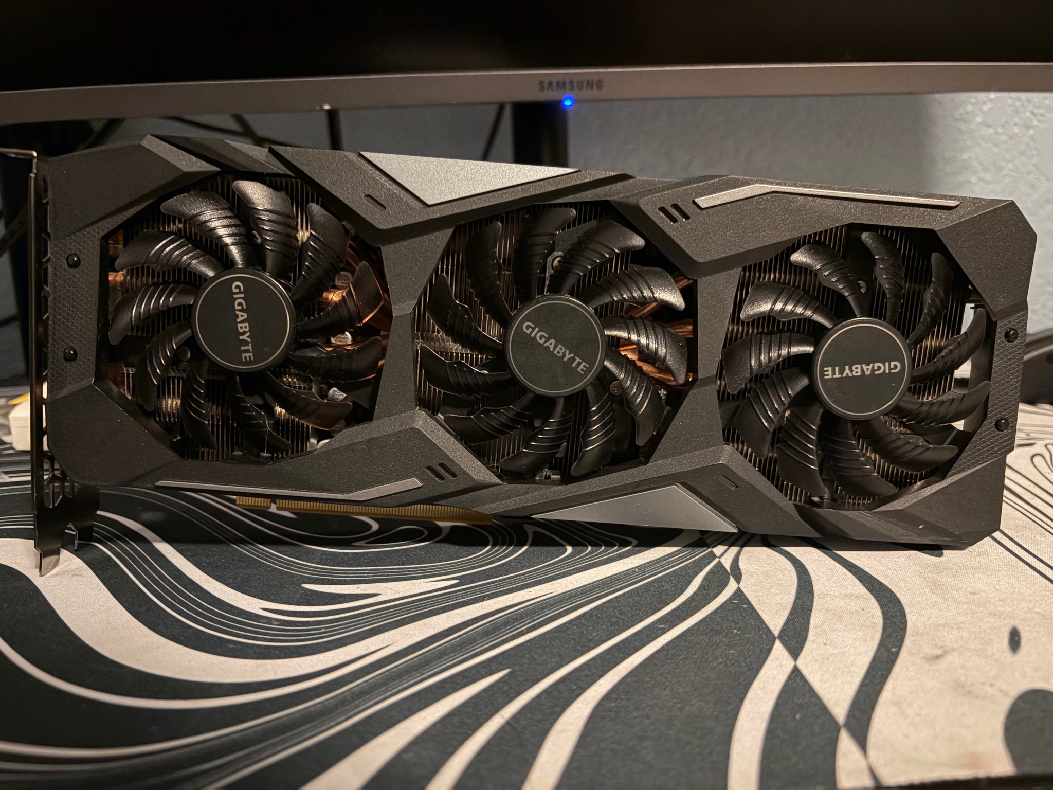 READ DESCRIPTION!!! Gigabyte 2060 6GB