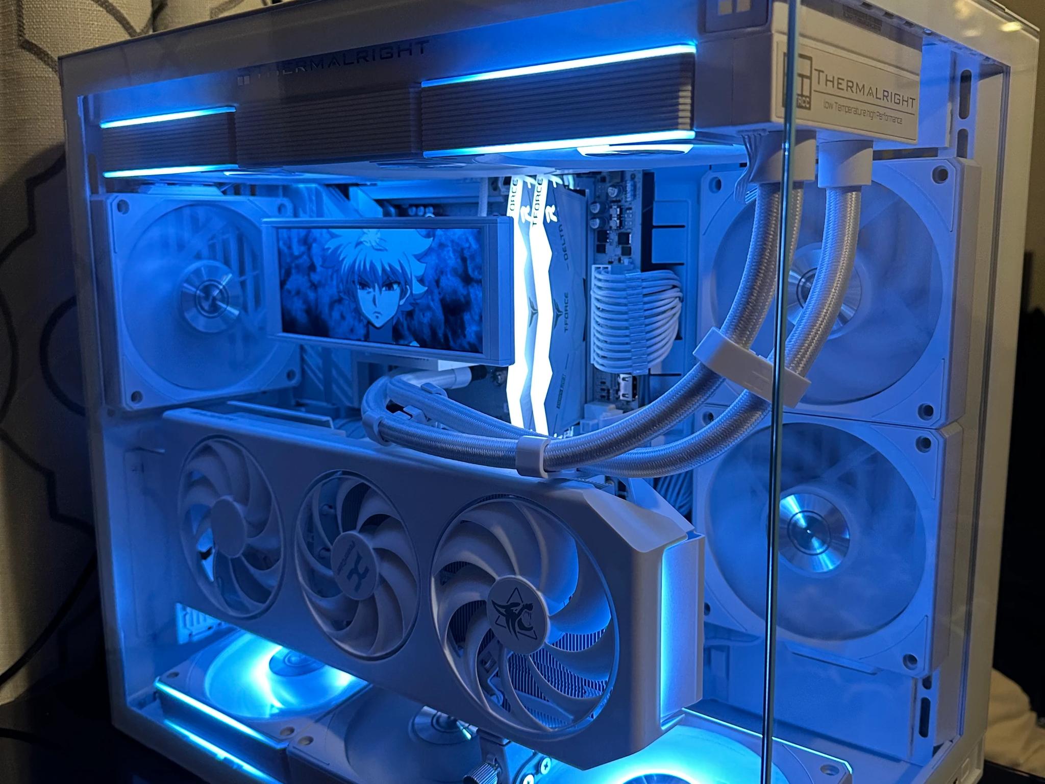 All White Gaming PC | RX 9070 XT | Ryzen 7 9700X