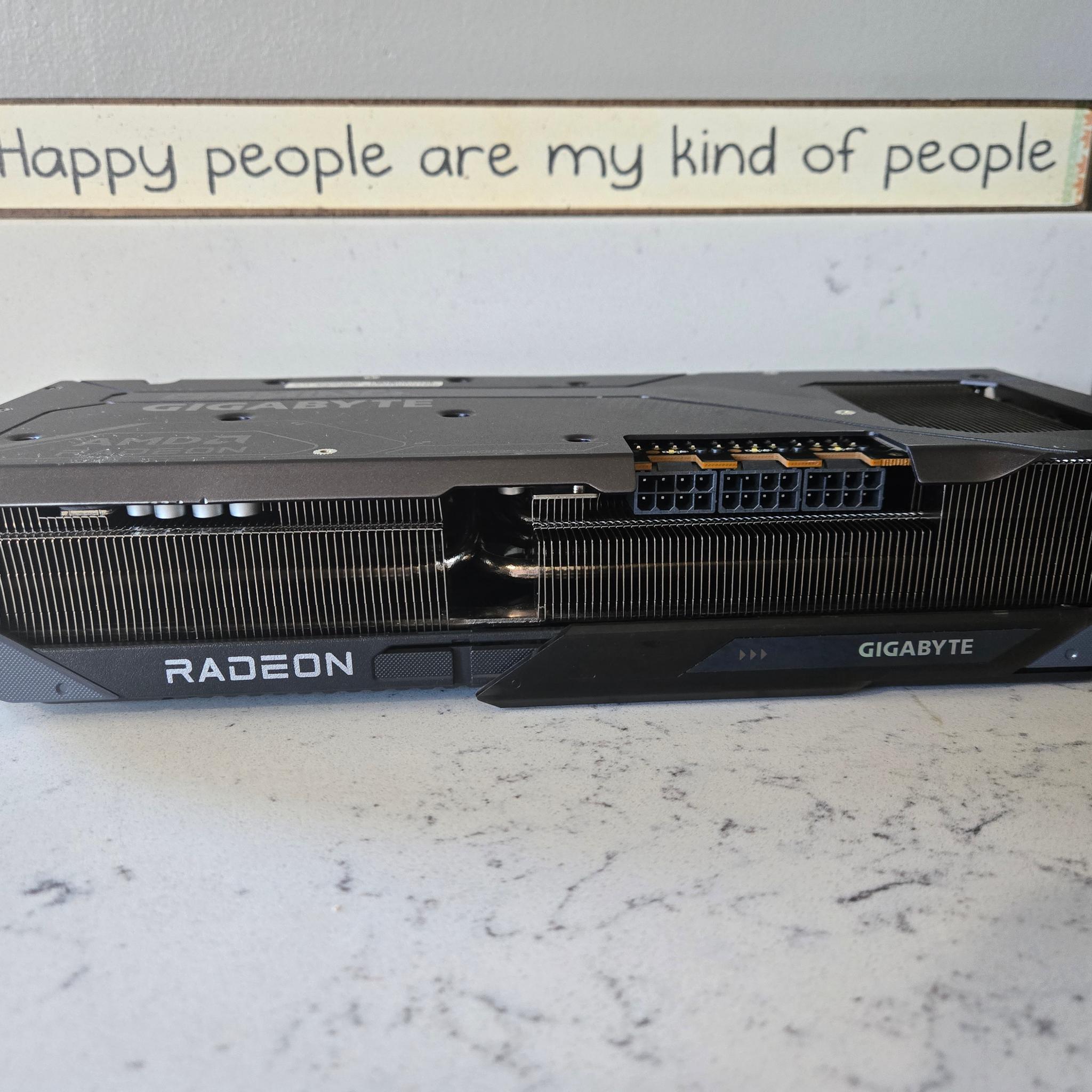 GIGABYTE RX 9070 XT GAMING OC 16G