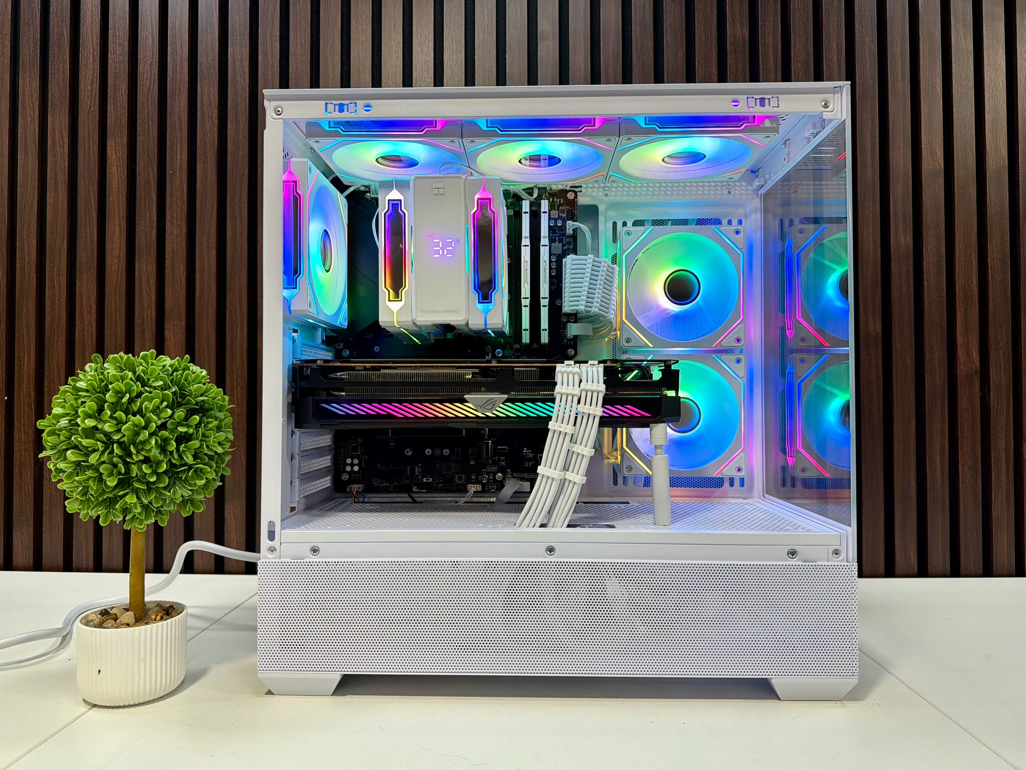 RX 6700 XT | Ryzen 5 5600G | 16GB RAM | 1TB NVMe SSD | 850W PSU