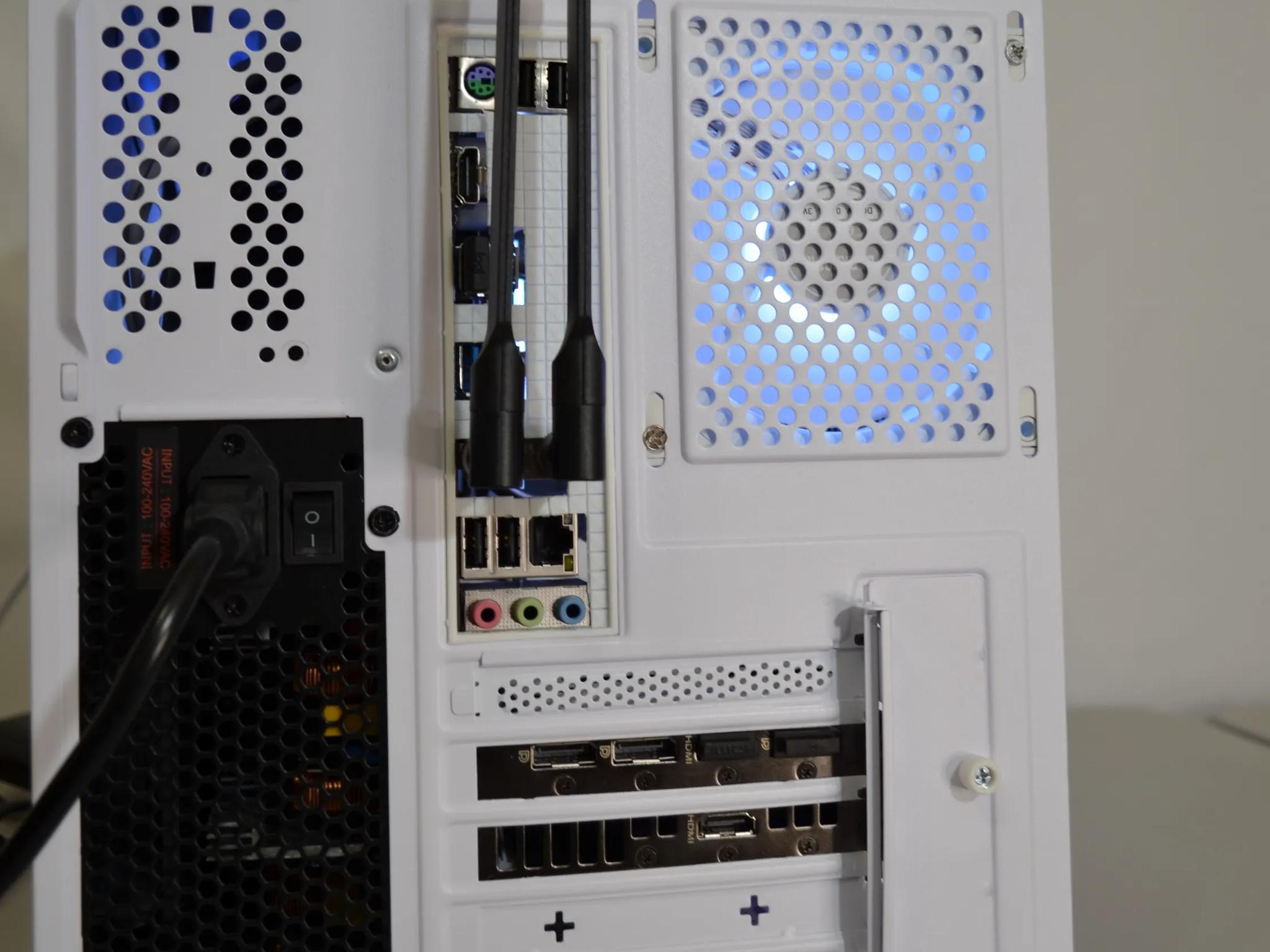 ⚪White Out V2⚪ - RTX 3070 | Ryzen 5 5600g | 32gb RAM | 1tb NVMe | Windows 11 FULLY activated
