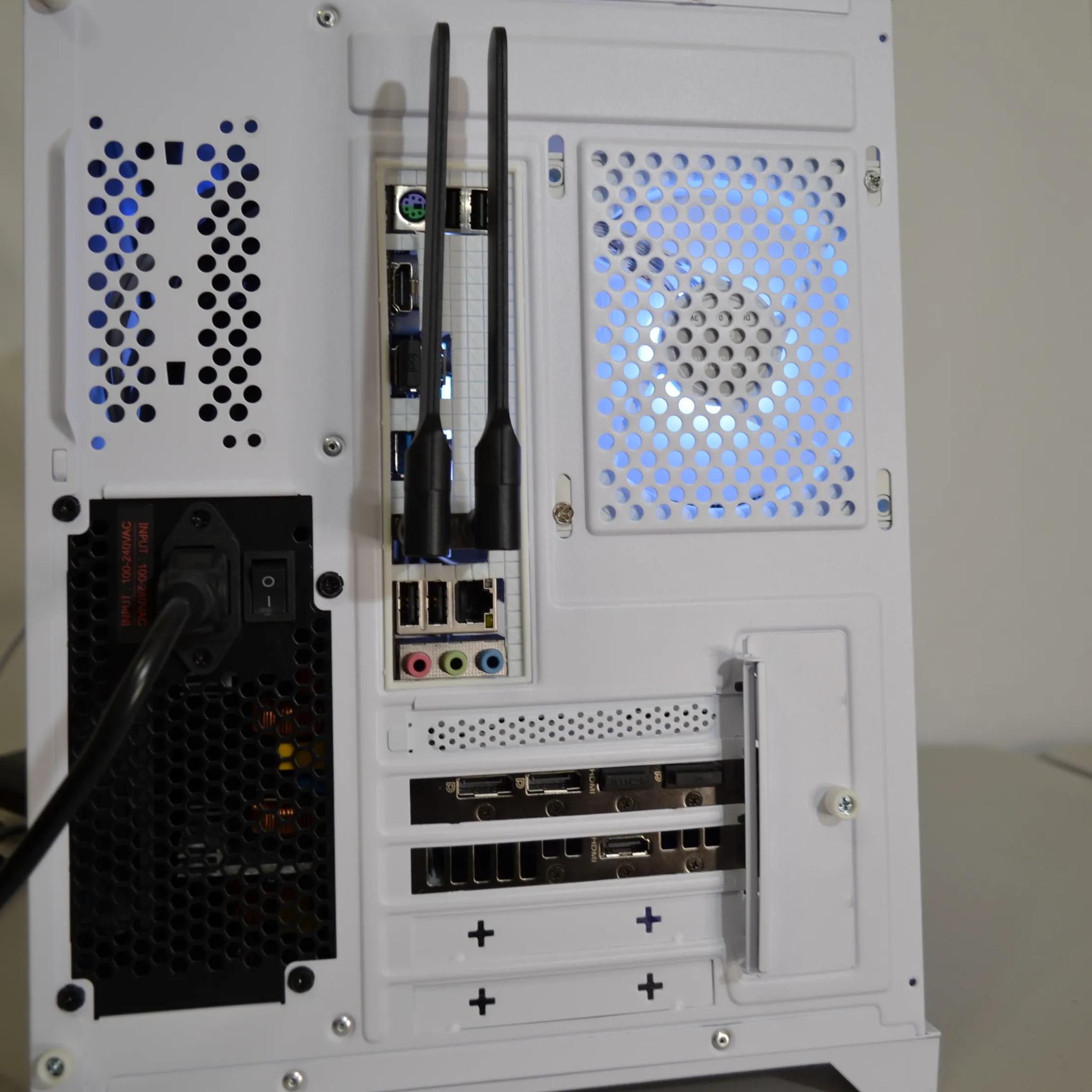 ⚪White Out V2⚪ - RTX 3070 | Ryzen 5 5600g | 32gb RAM | 1tb NVMe | Windows 11 FULLY activated