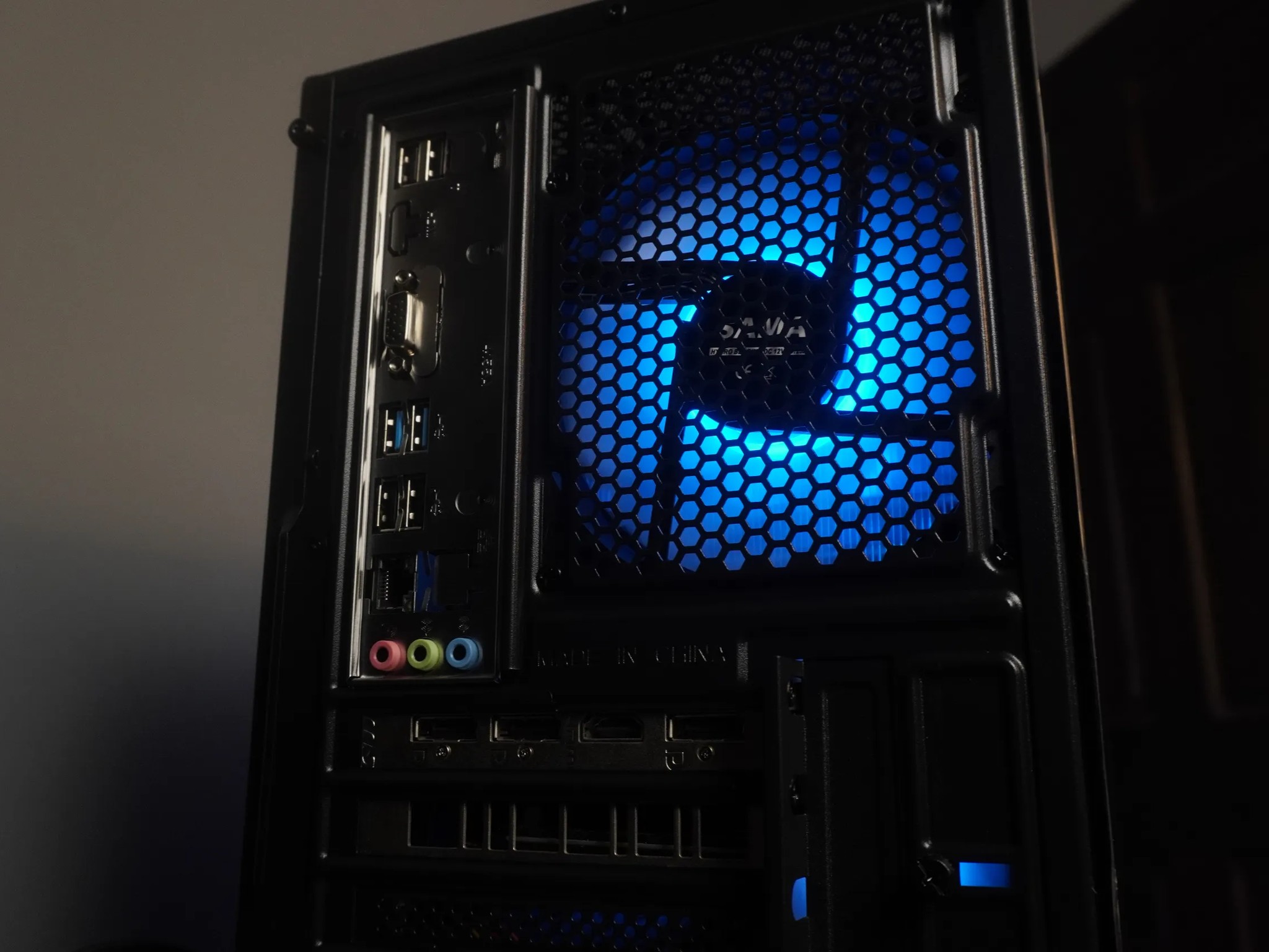🖤ALL BLACK🖤 1080p GAMING MACHINE 💚GTX 1660 Super 🧡 Ryzen 5 3600 | 32GB | 1TB | WIFI