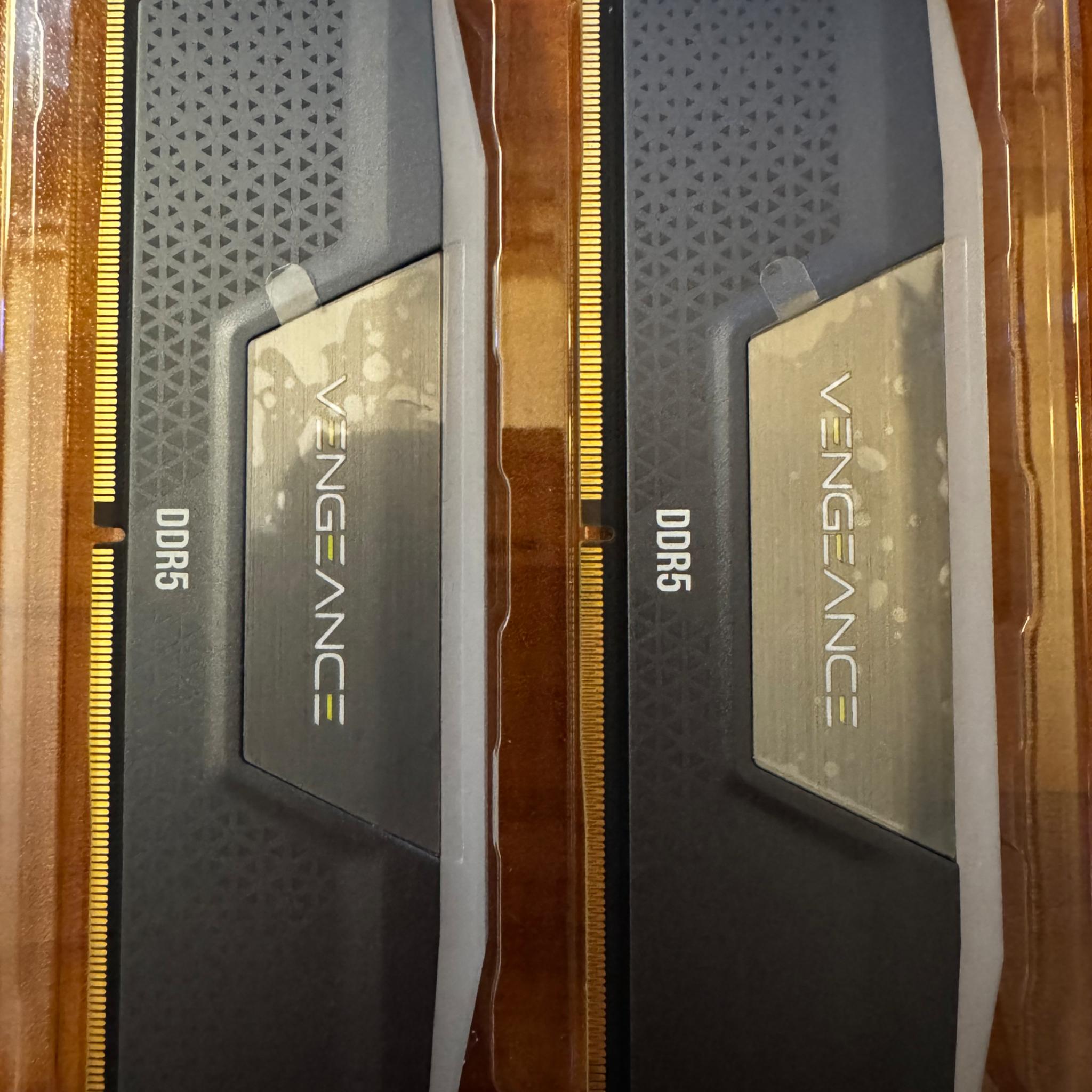 Corsair Vengeance RGB RAM - DDR5 - 32GB (16GBx2) - Black - CMH32GX5M2M6000Z36