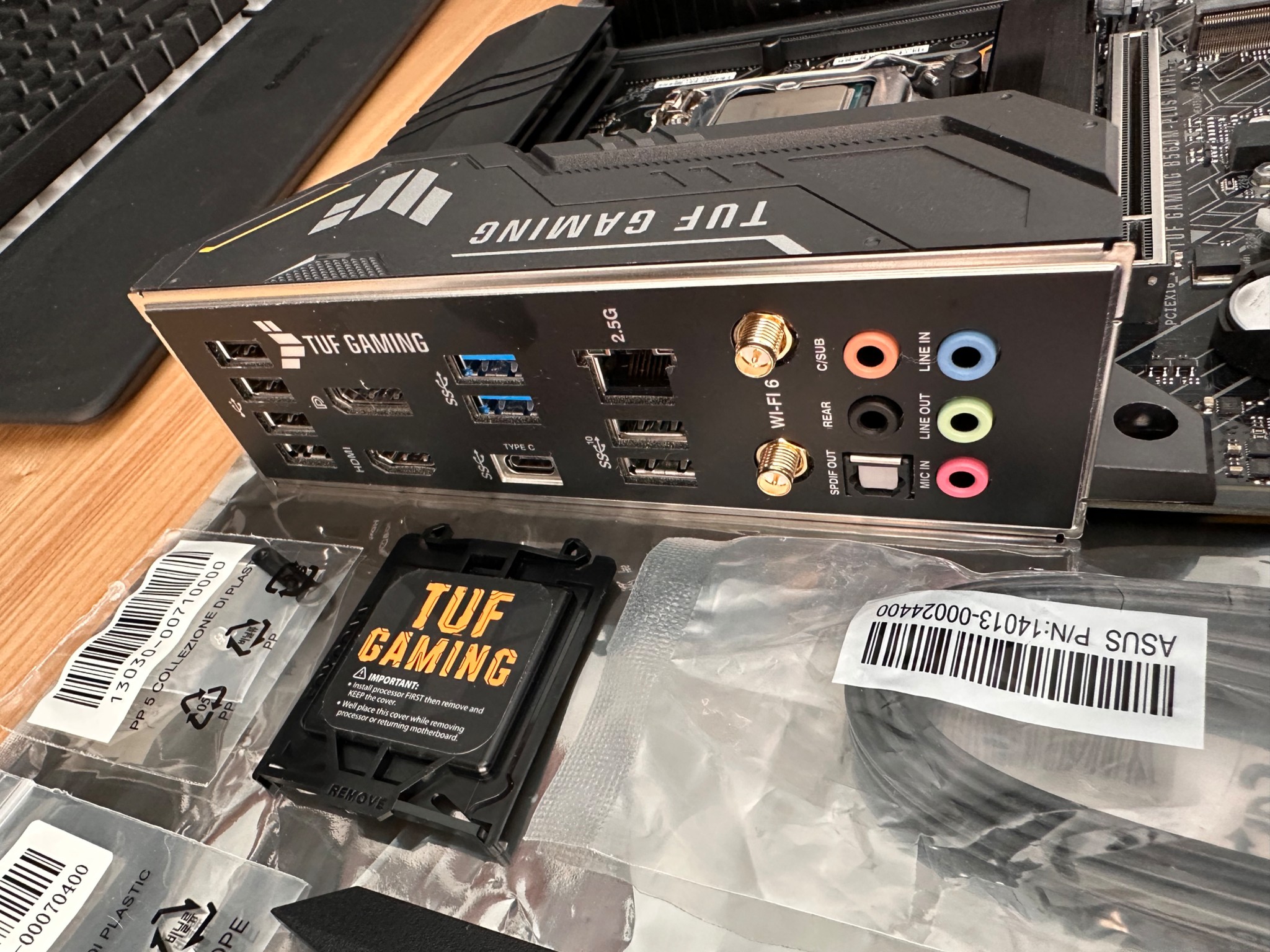 Asus TUF B560M-PLUS wifi / Intel i5-11400 / 16GB (2x8GB) DDR4-3200 Corsair CL16 / EVGA RTX 2060 KO