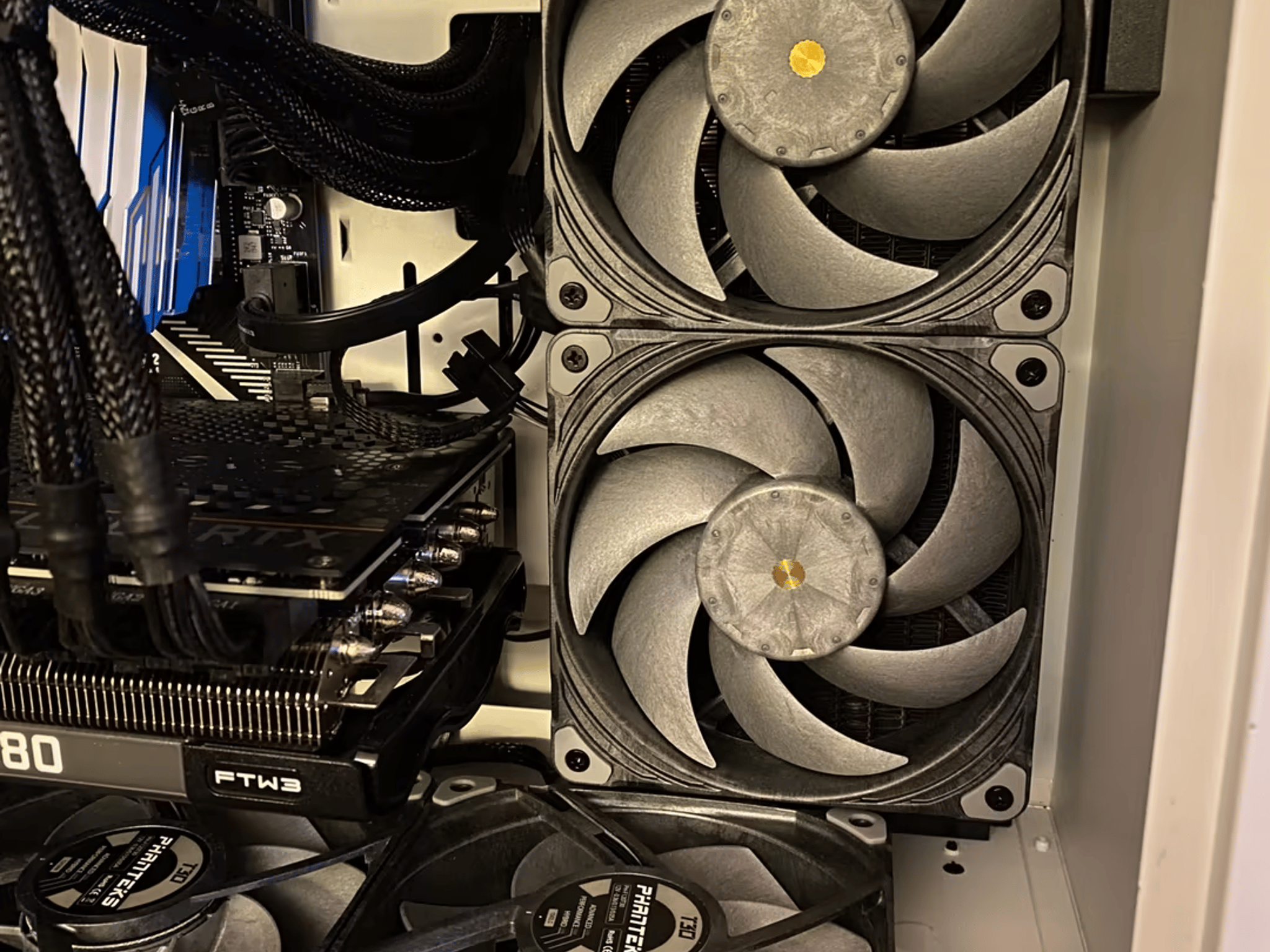 Phanteks T30 120mm 3-Pack, The Ultimate Fan, 1200/2000/3000RPM