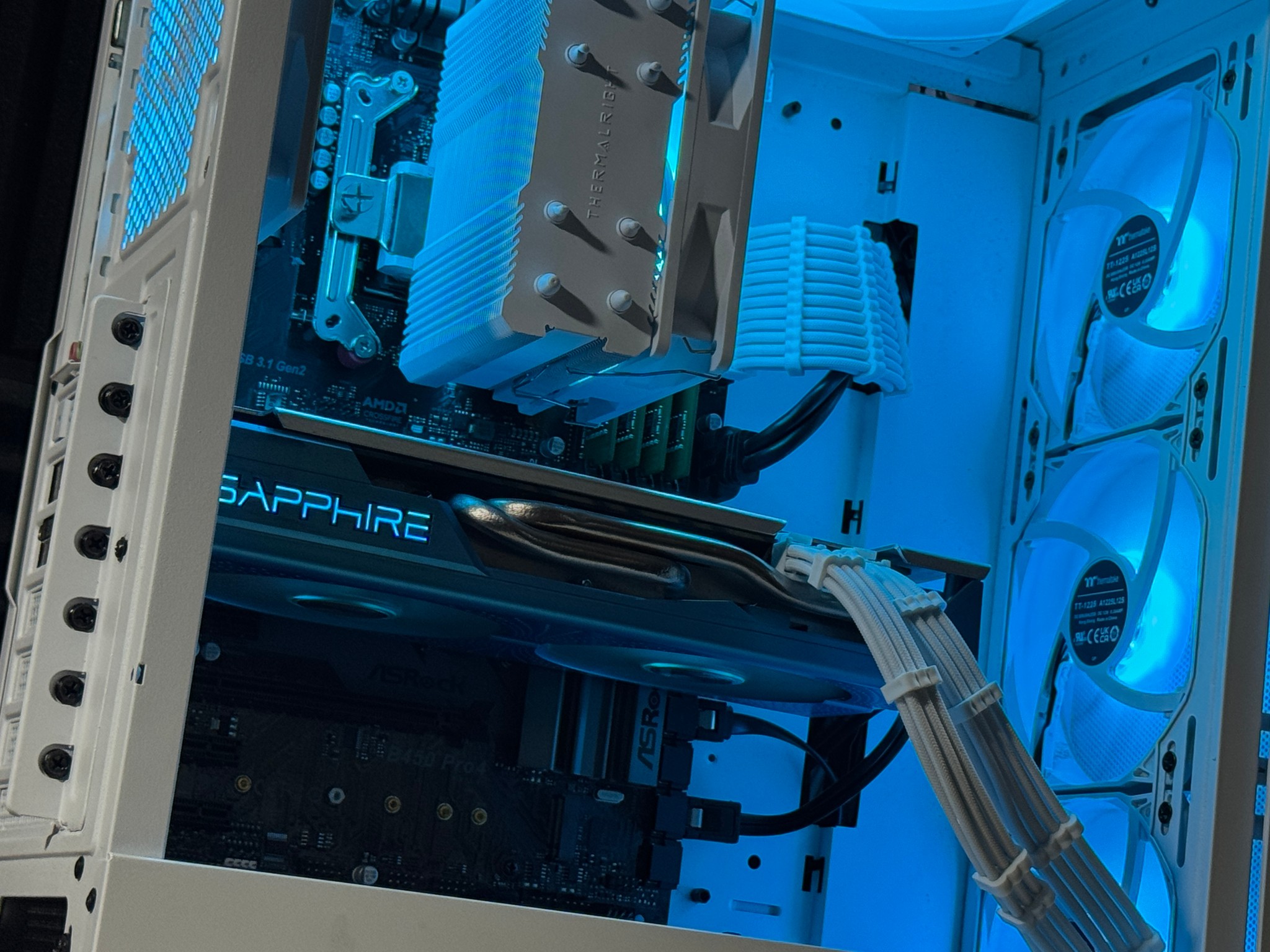 🔥⚪️ Ryzen 5 3600 |.RX 590 8GB | 16GB DDR4 | 256GB SSD + 1TB HDD