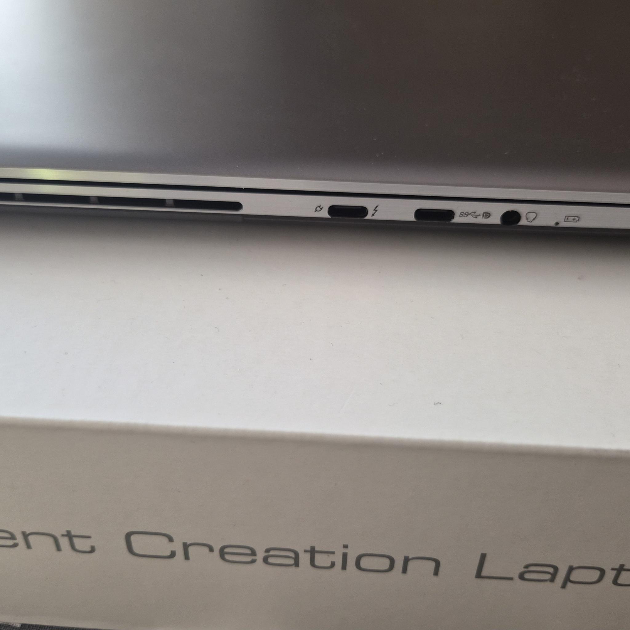 MSI Creator Z16 A13 HX Studio 16" Touchscreen Laptop (Lunar Gray)