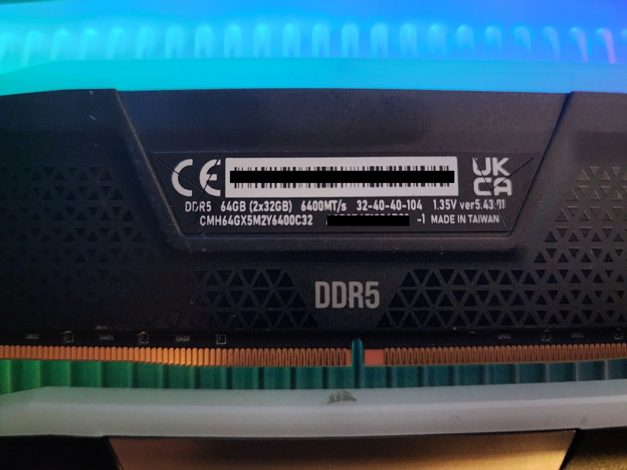 Corsair VENGEANCE RGB 64GB (2x32GB) DDR5 DRAM 6400MT/s