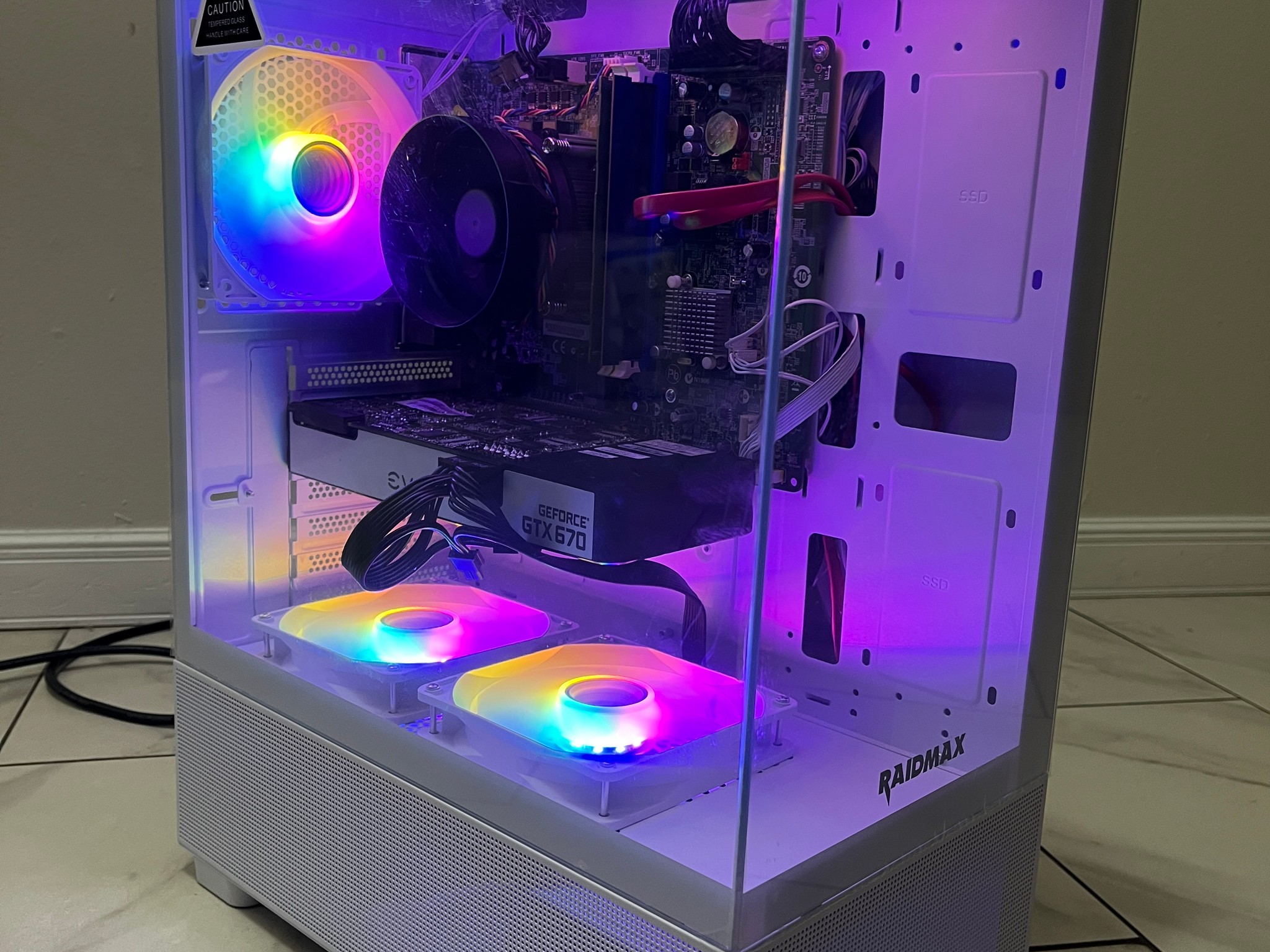 Super Budget Gaming PC - Intel i5-4440, NVIDIA GTX 670, 12GB RAM, 756GB Storage, w/ Wi-Fi & BT