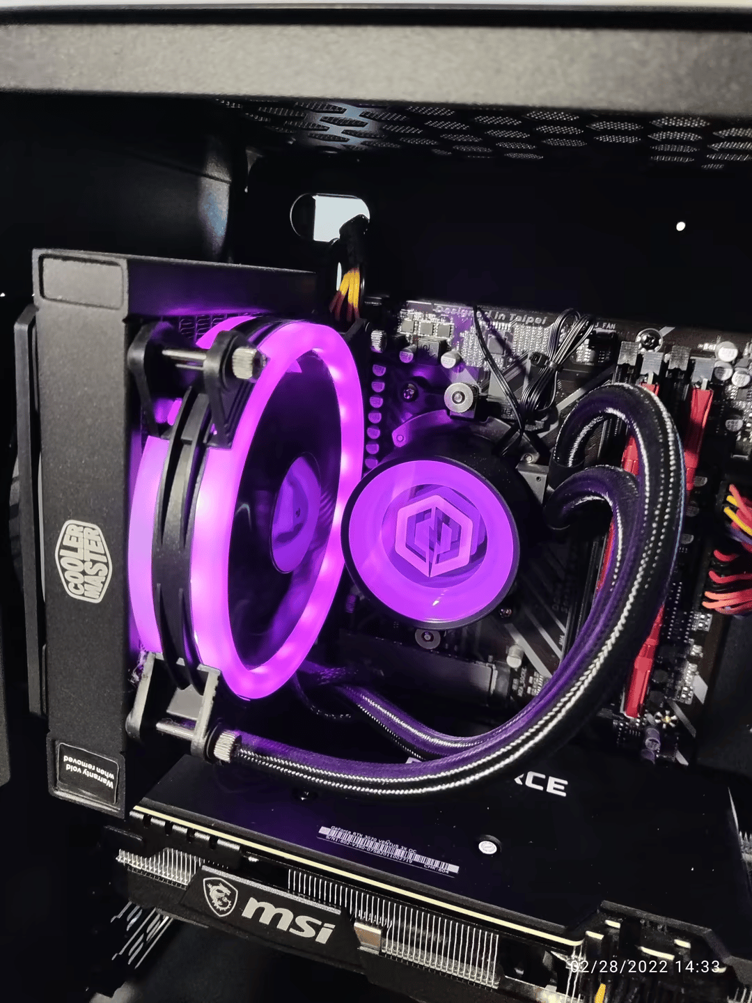 CyberPowerPC - Gamer Supreme Ryzen 7 3700X | RTX 3070 | 1TB SSD | 16GB DDR4