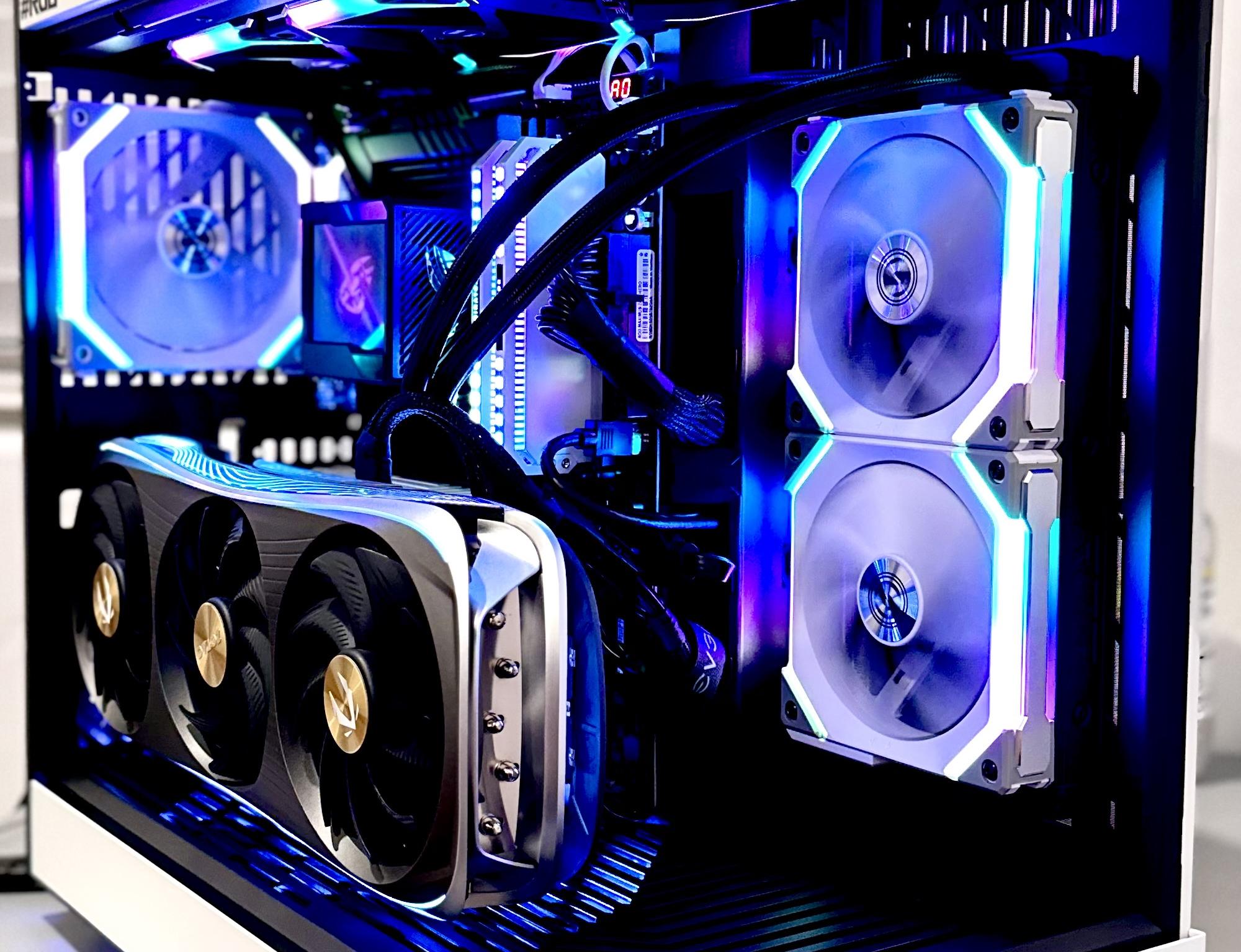 BRAND NEW PC RTX 4090 i9 13900k 32DDR5 RAM SELLING ASAP!!