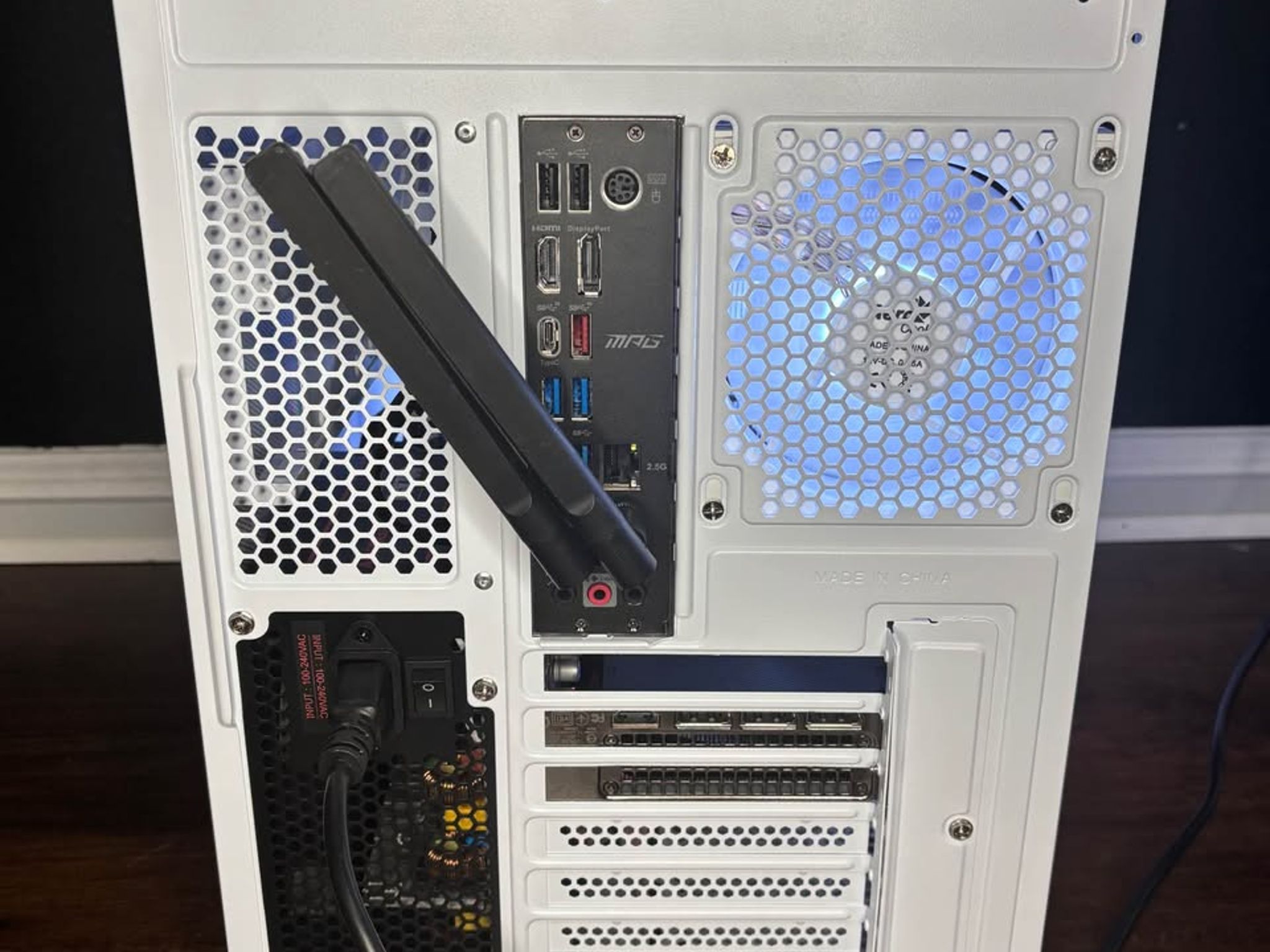 White Gaming PC (RTX 3060 Ti 8GB + Intel Core I7-10700K)