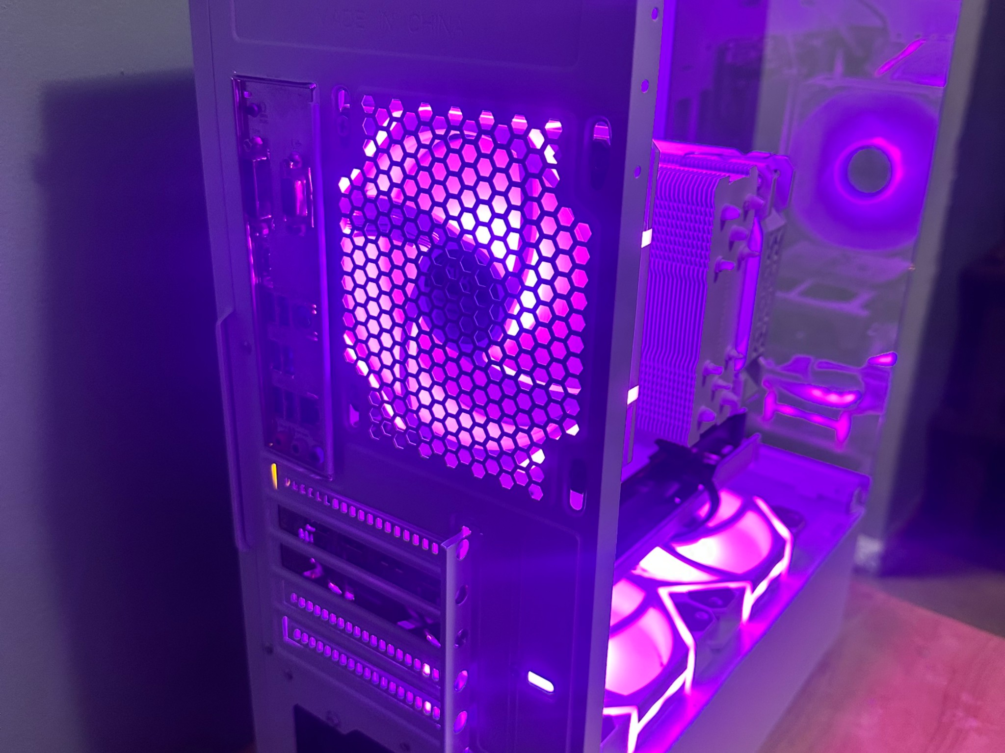 Ryzen 5 3600|XFX Rx6600|Asus B450|16g DDR4 3200 Mhz|600w 80+ PSU|256g M.2 NVME| 1 TB 3.5" HDD