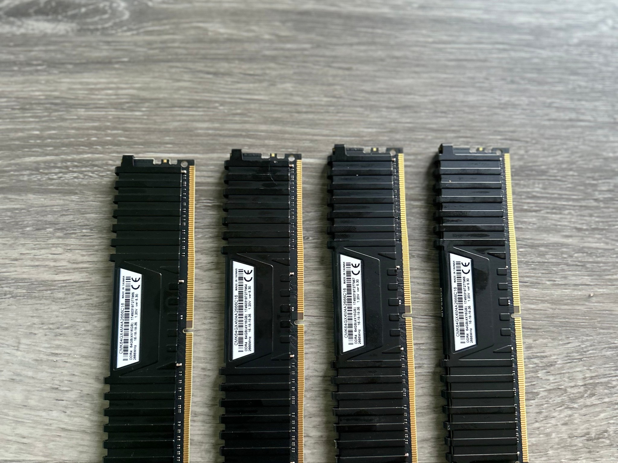 Corsair vengeance LPX 64gb (4x16) DDR4 ram