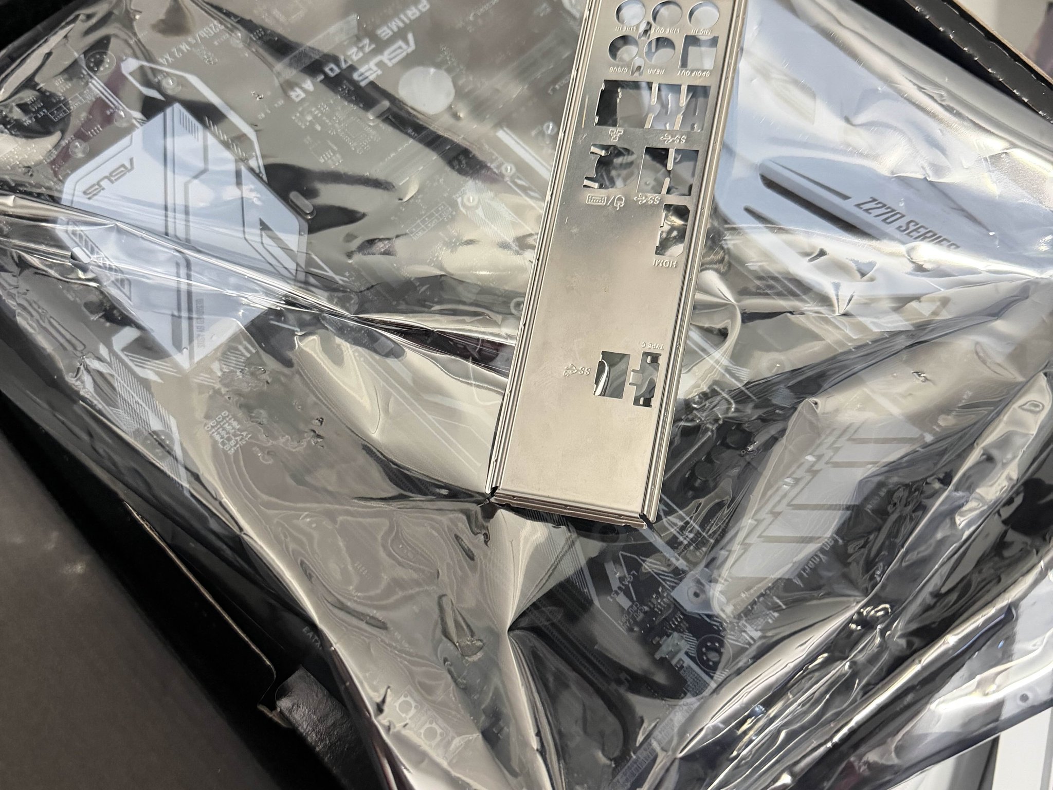 Intel i5-7600k with ASUS Aura Prime z270-AR motherboard and ID Cooling AIO