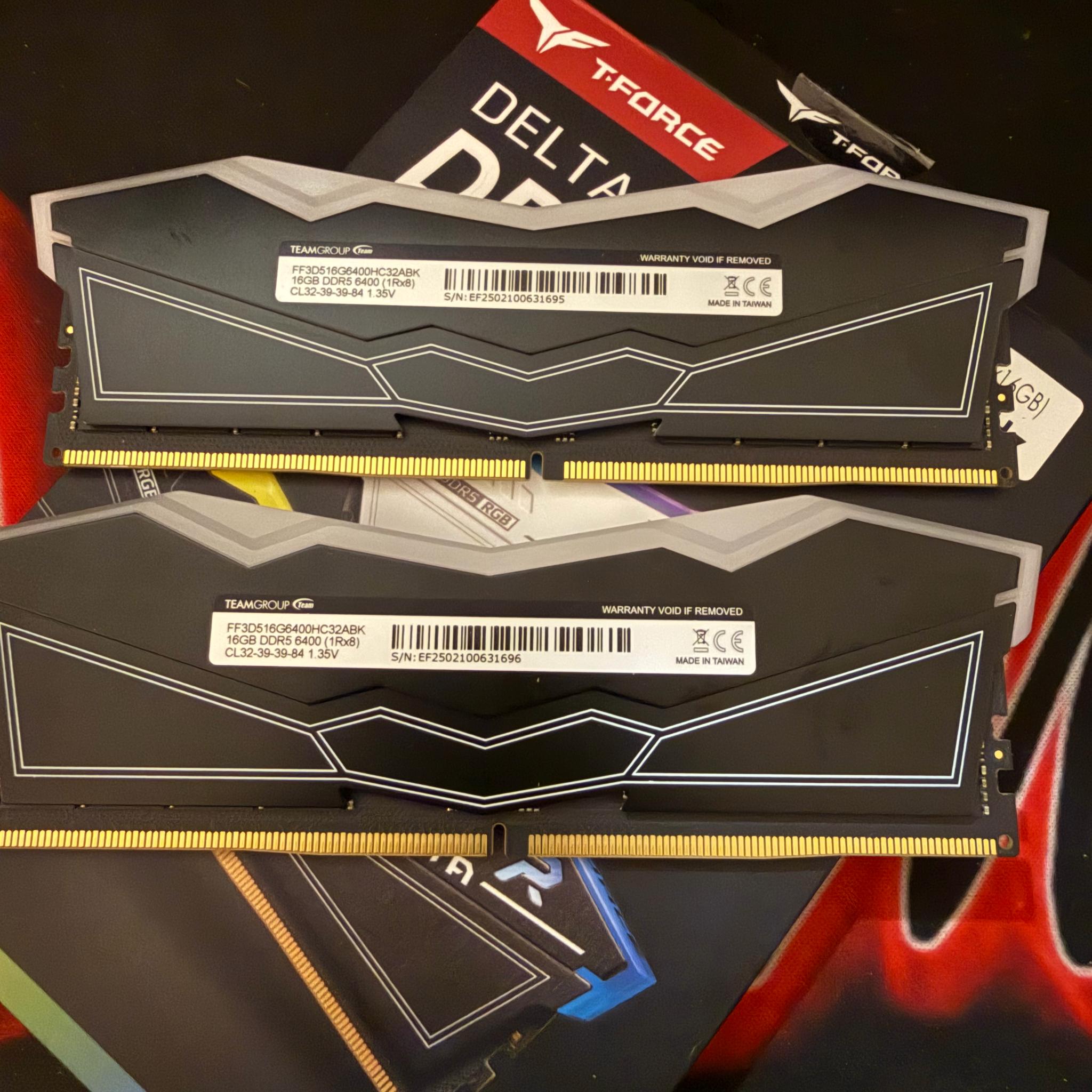 Teamgroup t-force delta RGB 32gb (2x16) 6400MHz PC5-51200 Desktop Memory FF3D532G6400HC32ADC01