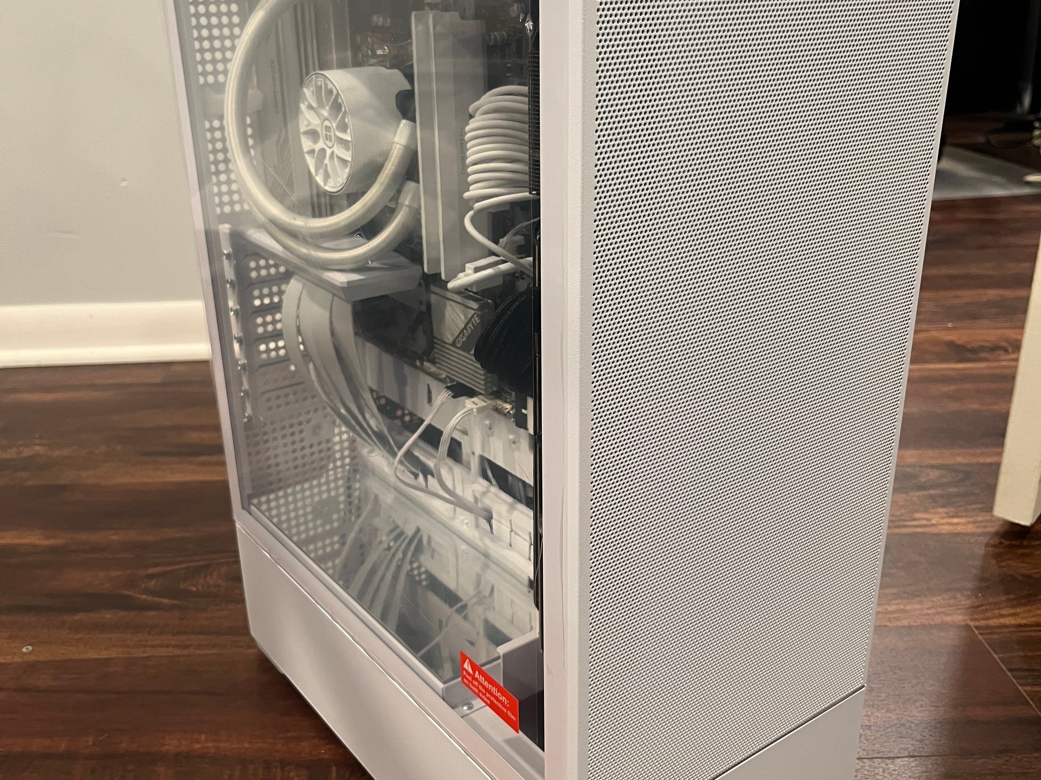 NO MORE TRIXX JUST BEEF - Zotac NVidia RTX 4080 - Lian Li SUP01 - Ryzen 7700X 32GB DDR5 - 360 AIO