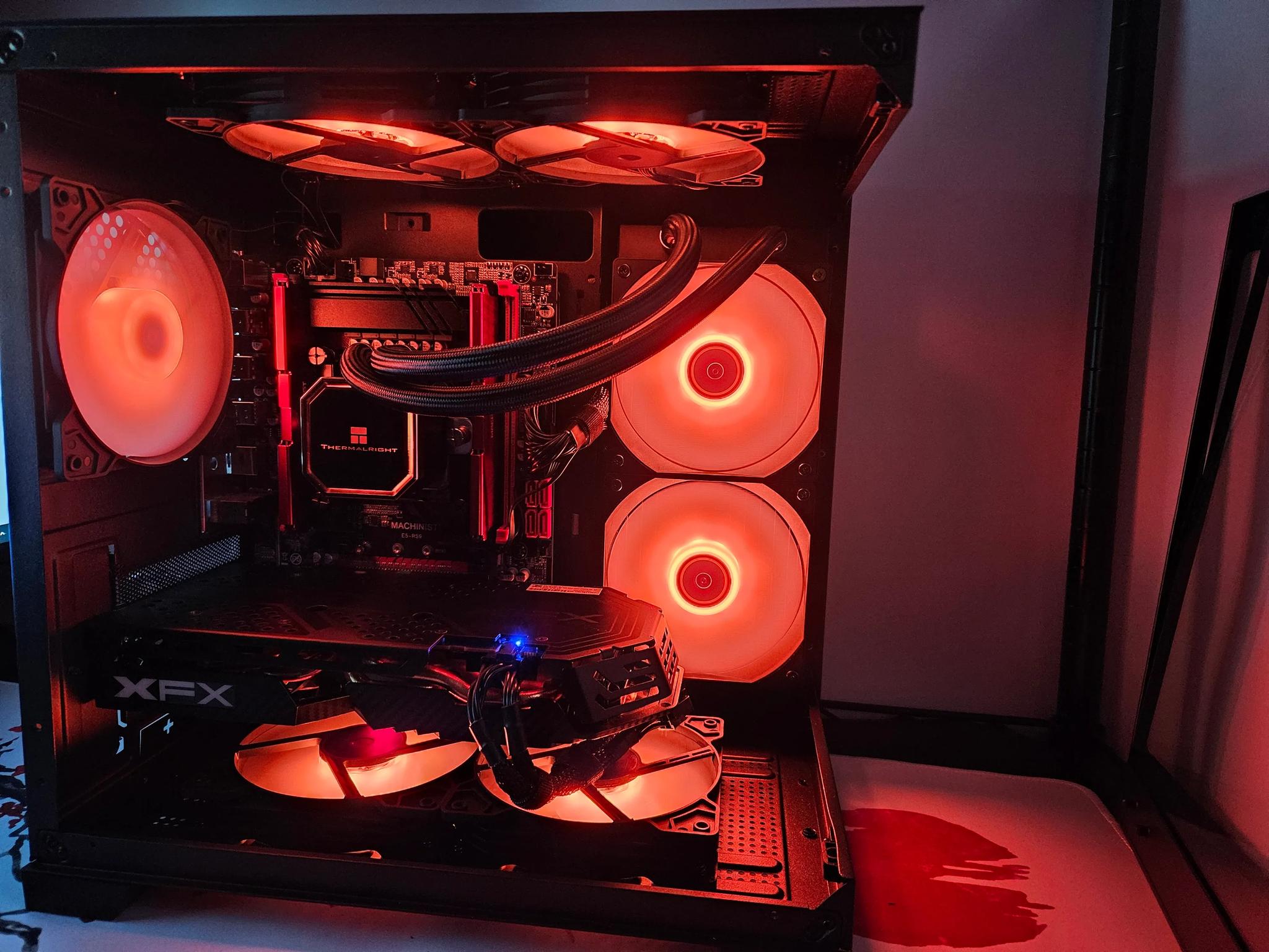 Liquid cooled Budget Beast Intel 10 core / 16GB DDR4 / 1TB SSD / RX580 8GB