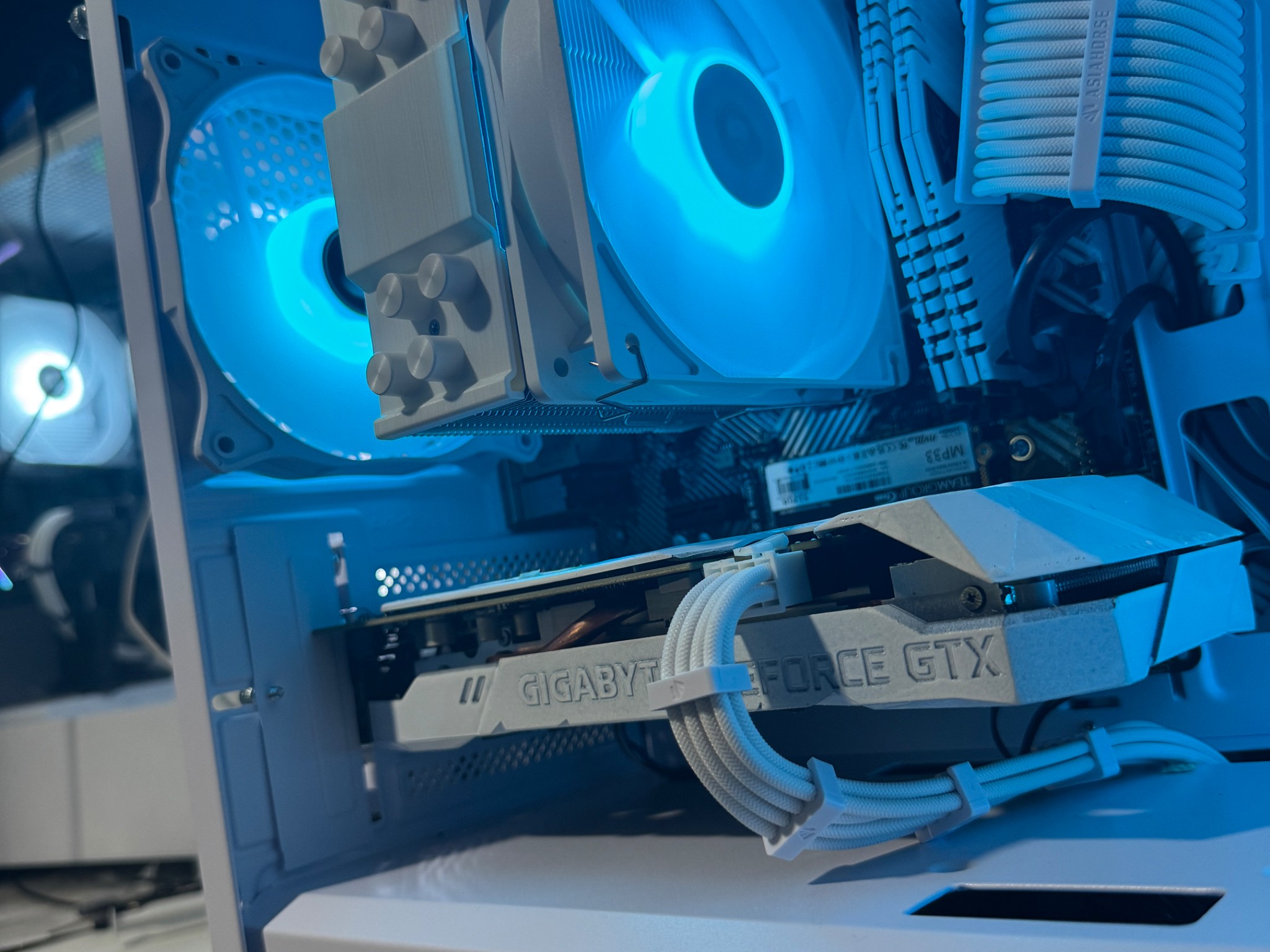 ❄️ S N O W ❄️ Gaming PC | Ryzen 5 3600 | GTX 1660 Ti | 16GB DDR4 | 512GB SSD