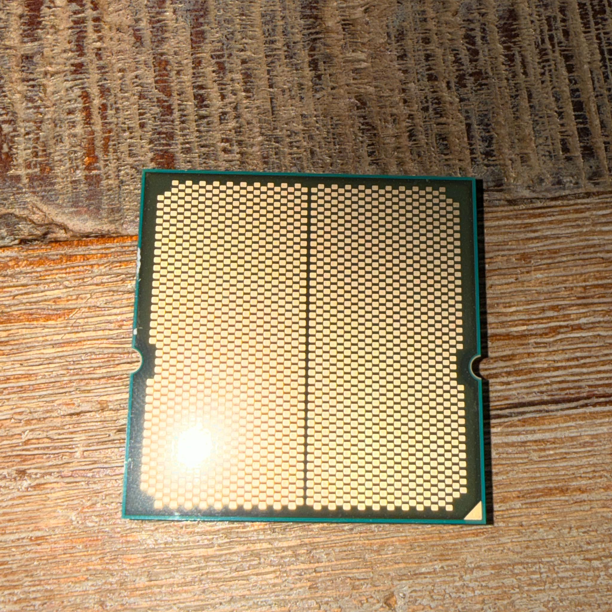 AMD Ryzen 5 7600X