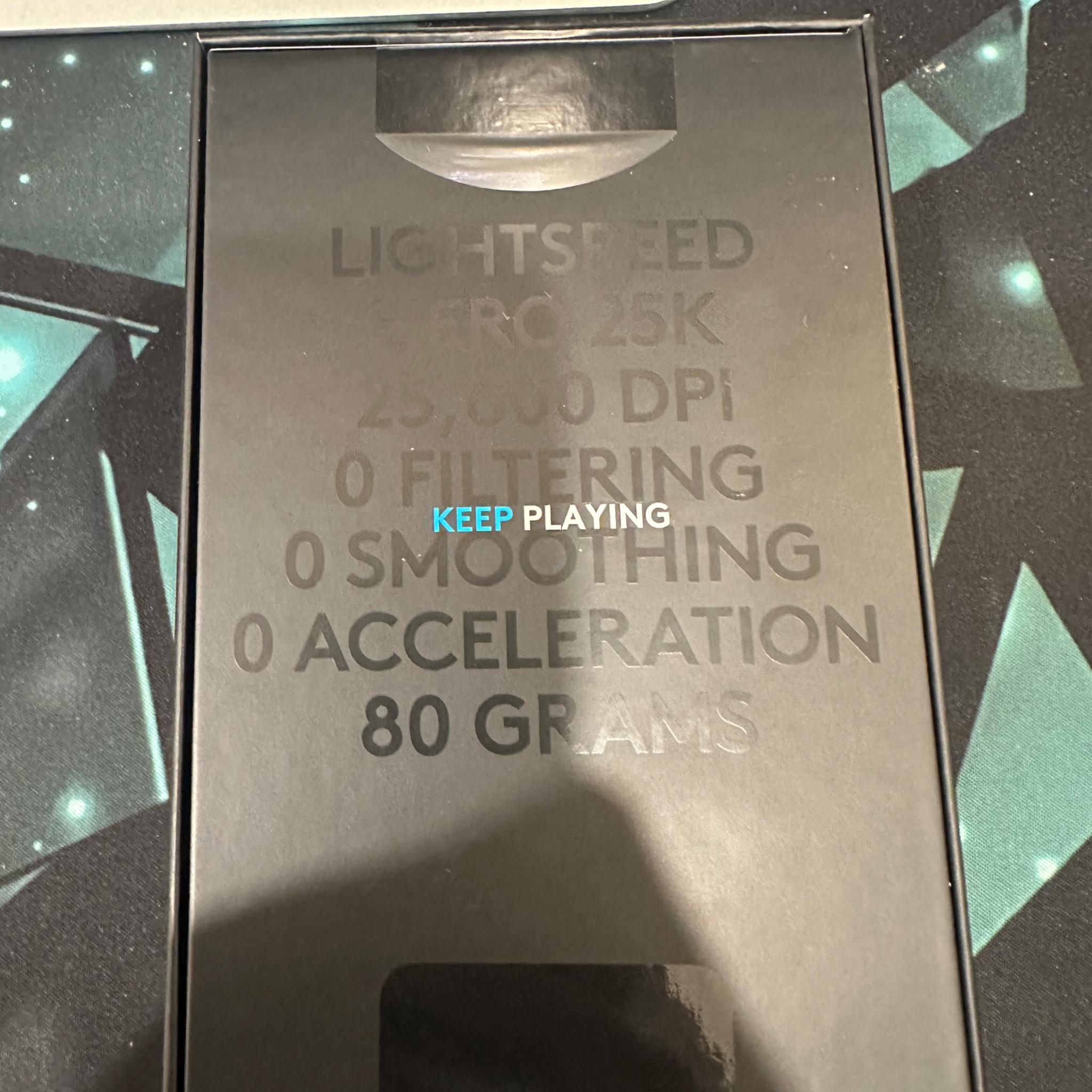 Logitech - PRO Lightweight Wireless
