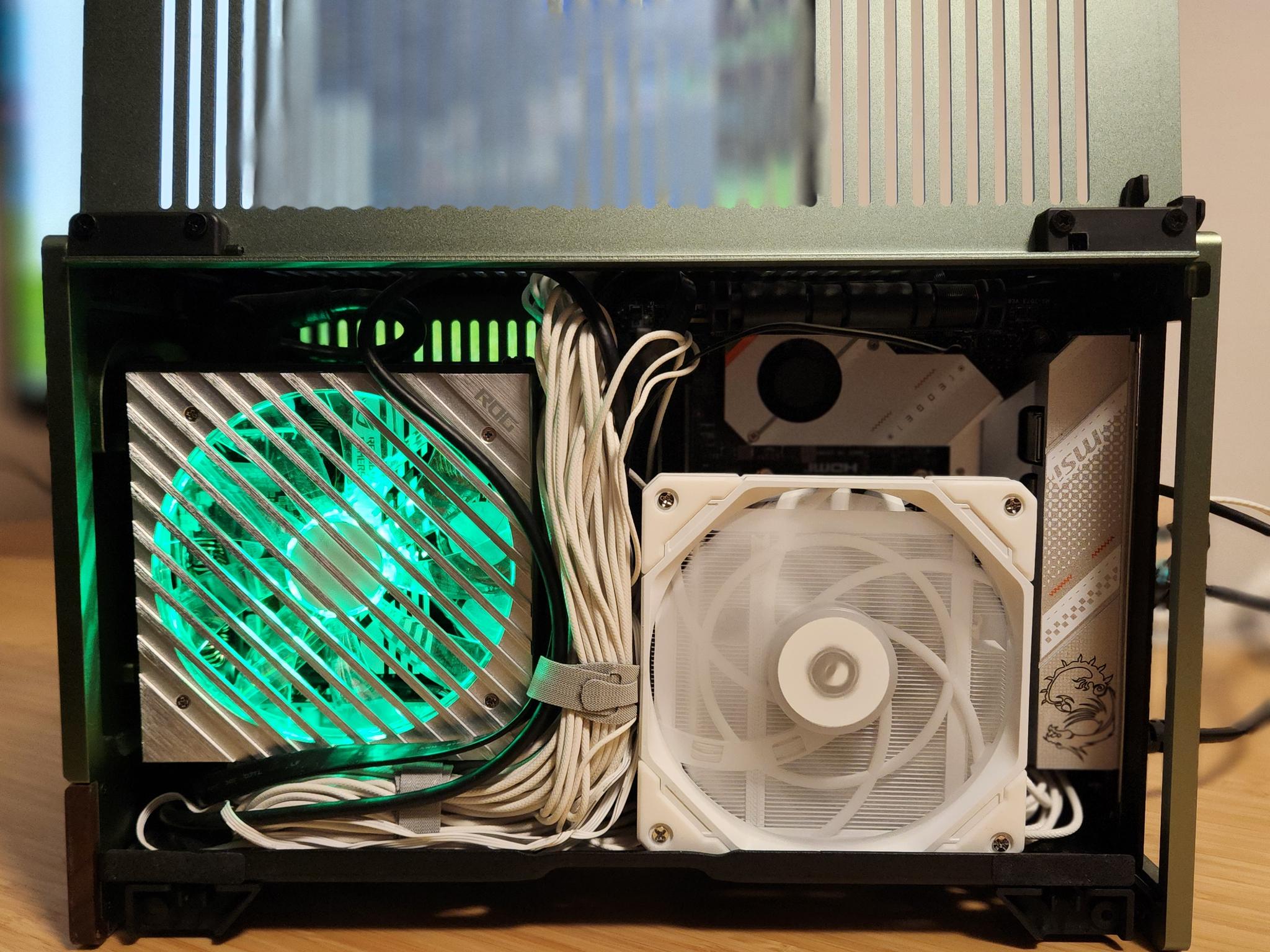 Ultimate SFF Gaming PC – 7950X3D + RTX 5070 Fractal Terra (Jade Green)