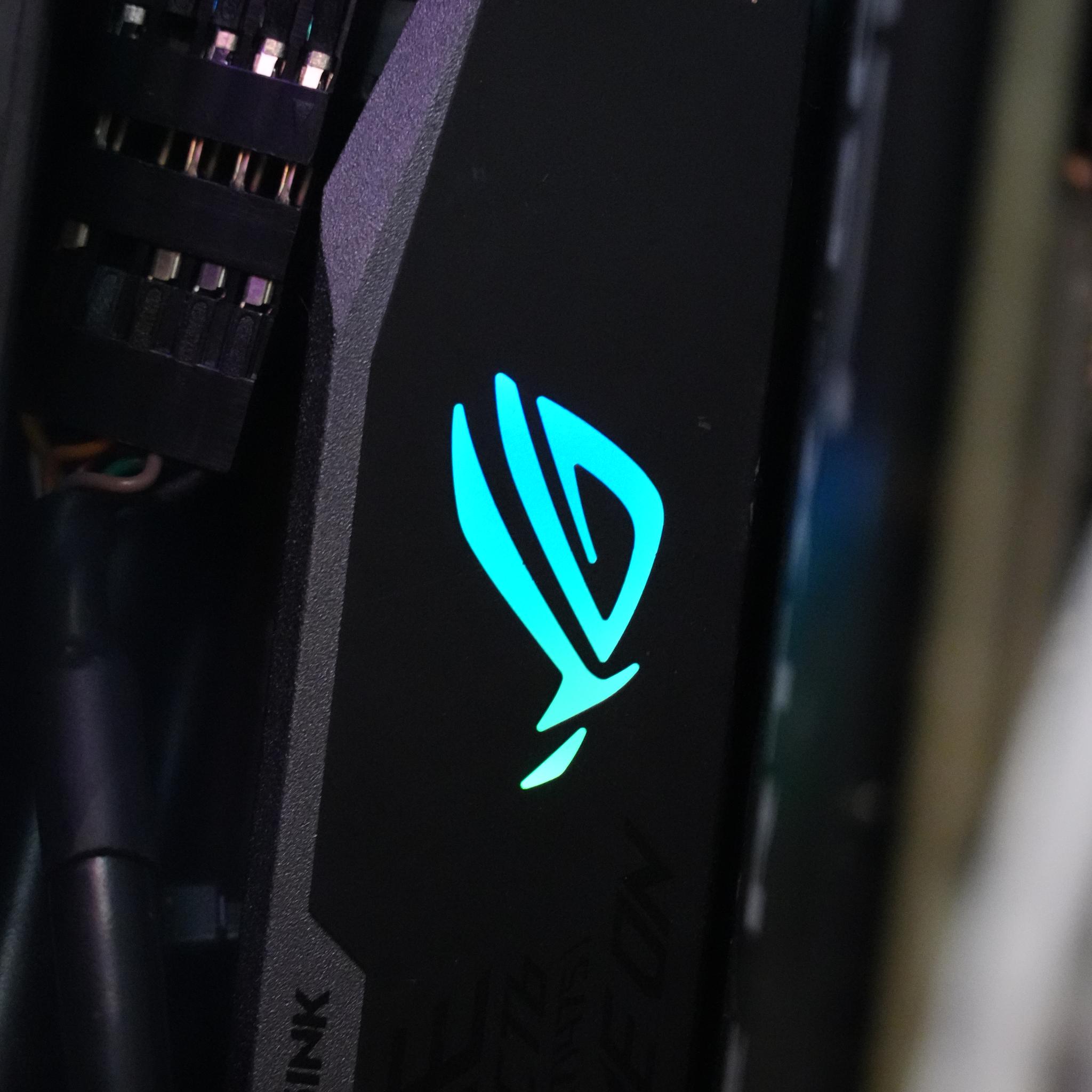 Looming Tower II | RYZEN 5 5600X | RTX 5060 TI 8G | 32GB DDR4 | 1TB NVME | WINDOWS 11 PRO + WIFI.BT