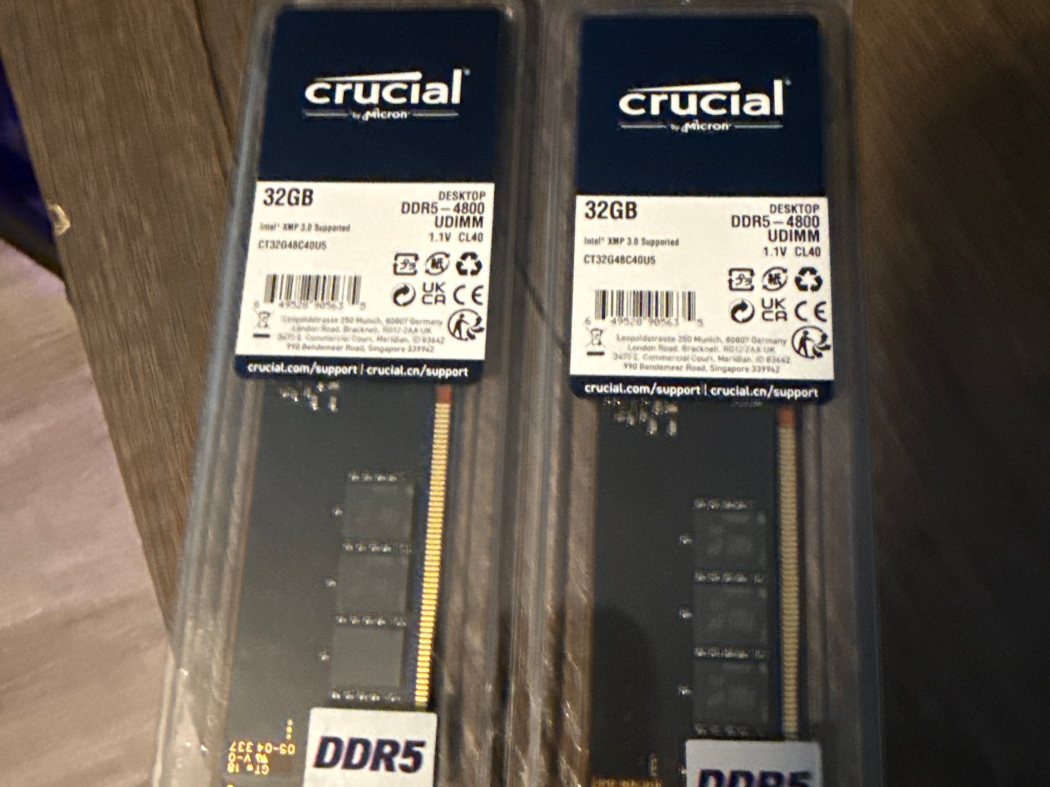 2x Crucial 32GB DDR5