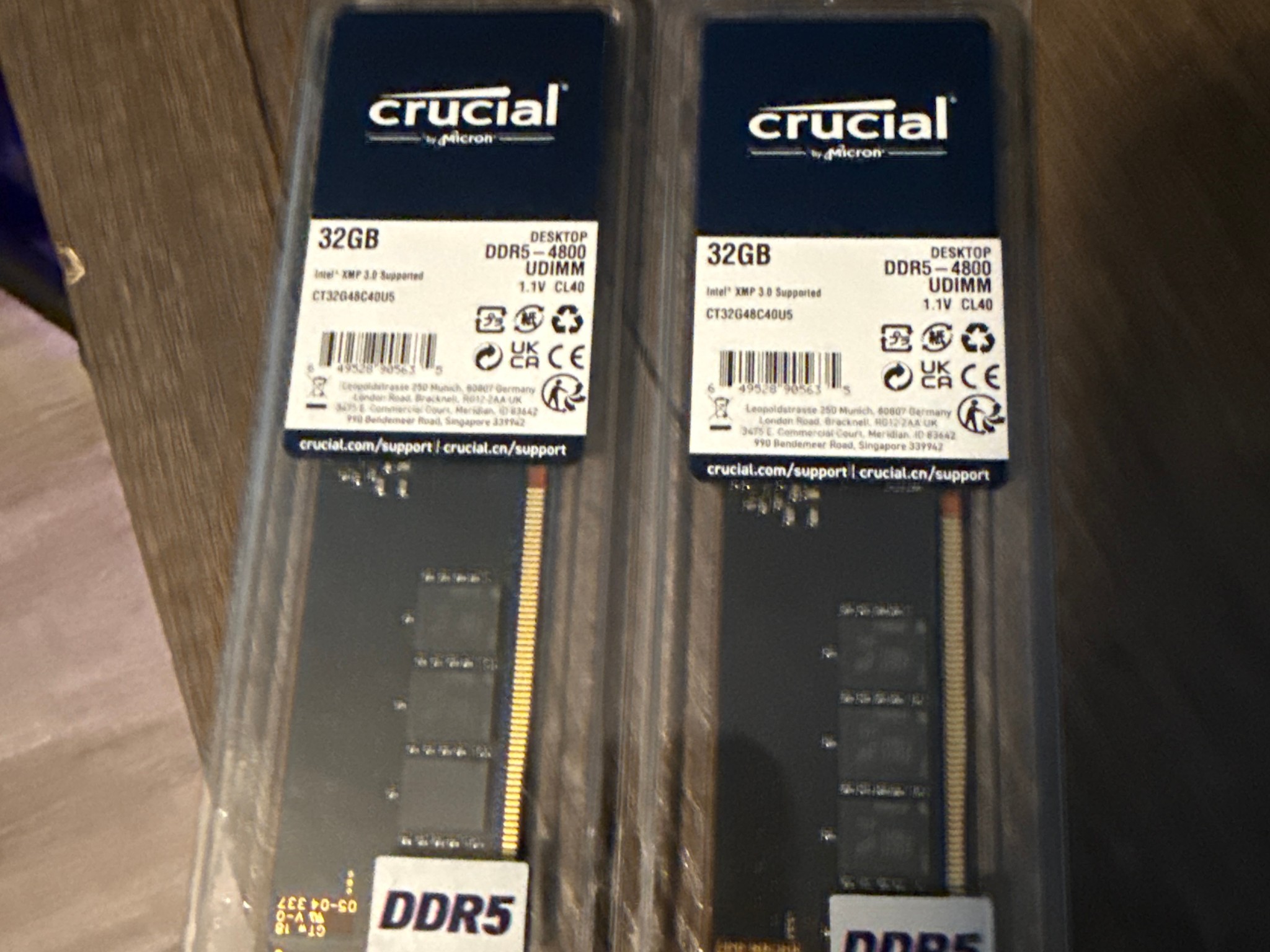 2x Crucial 32GB DDR5