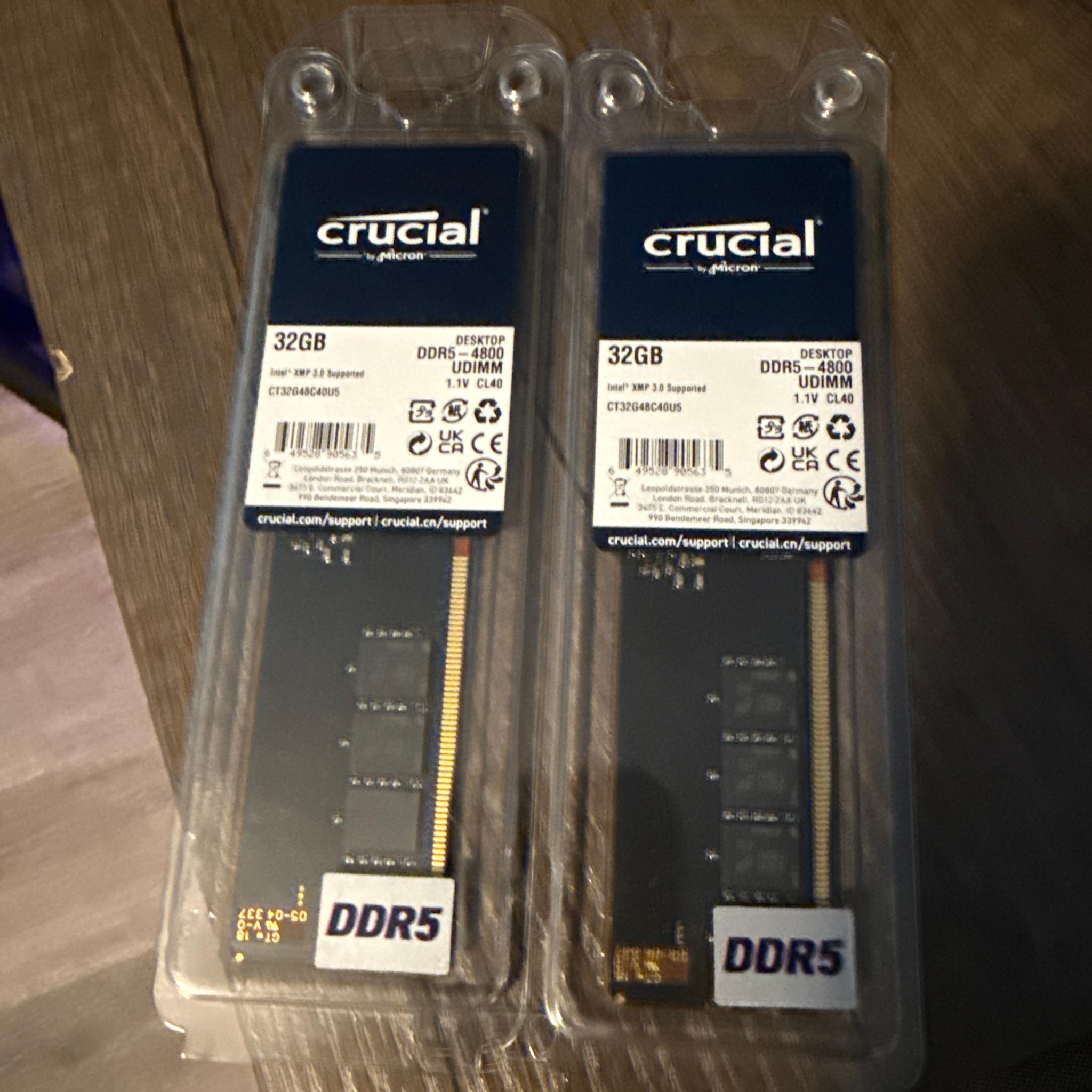 2x Crucial 32GB DDR5