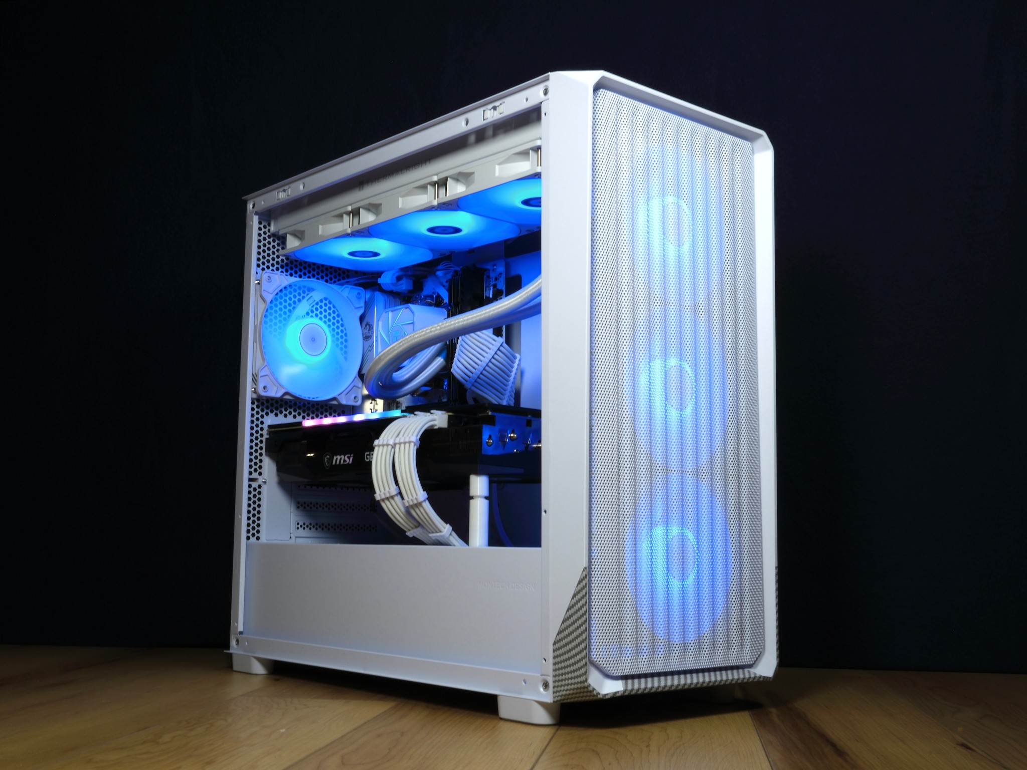 RTX 3070 | R5 5600 | 32GB DDR4 | 1TB SSD