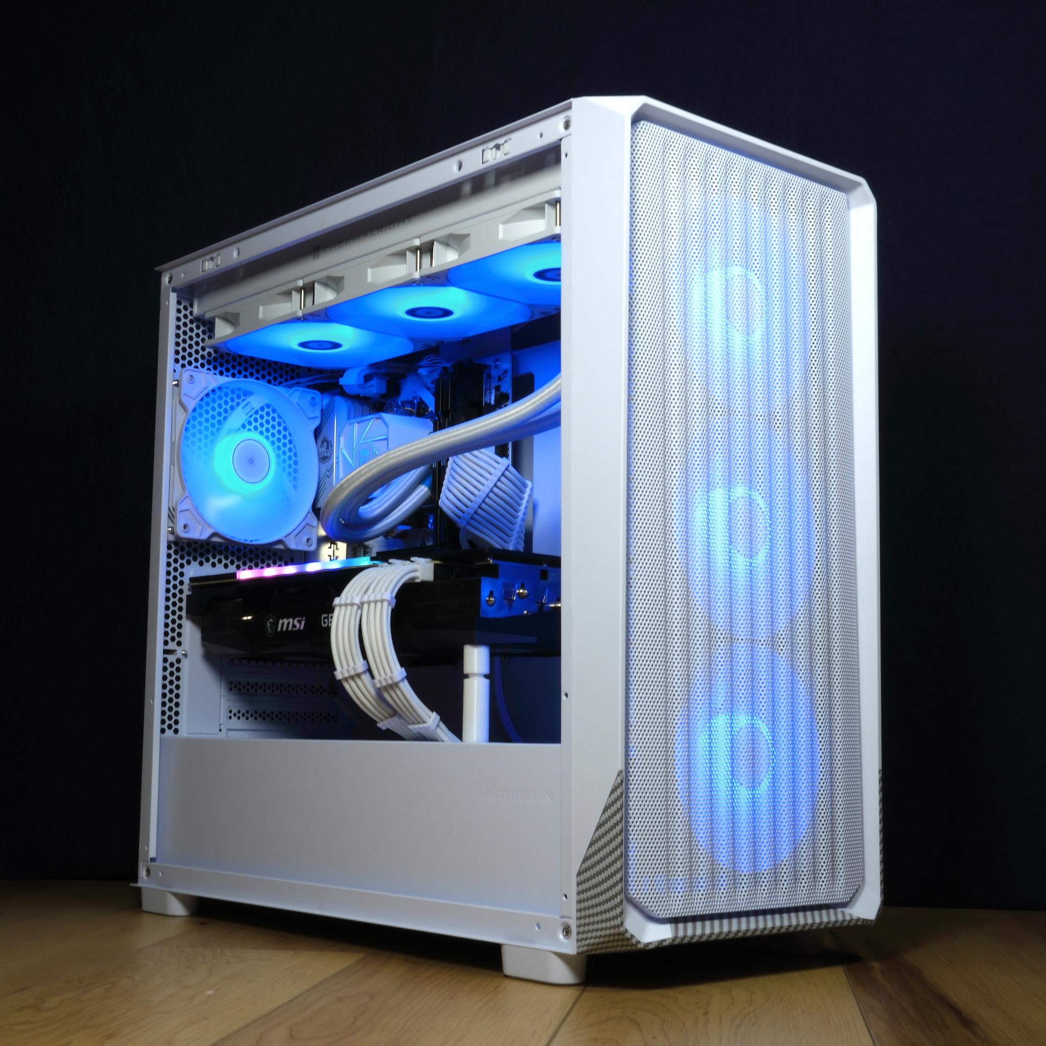 RTX 3070 | R5 5600 | 32GB DDR4 | 1TB SSD