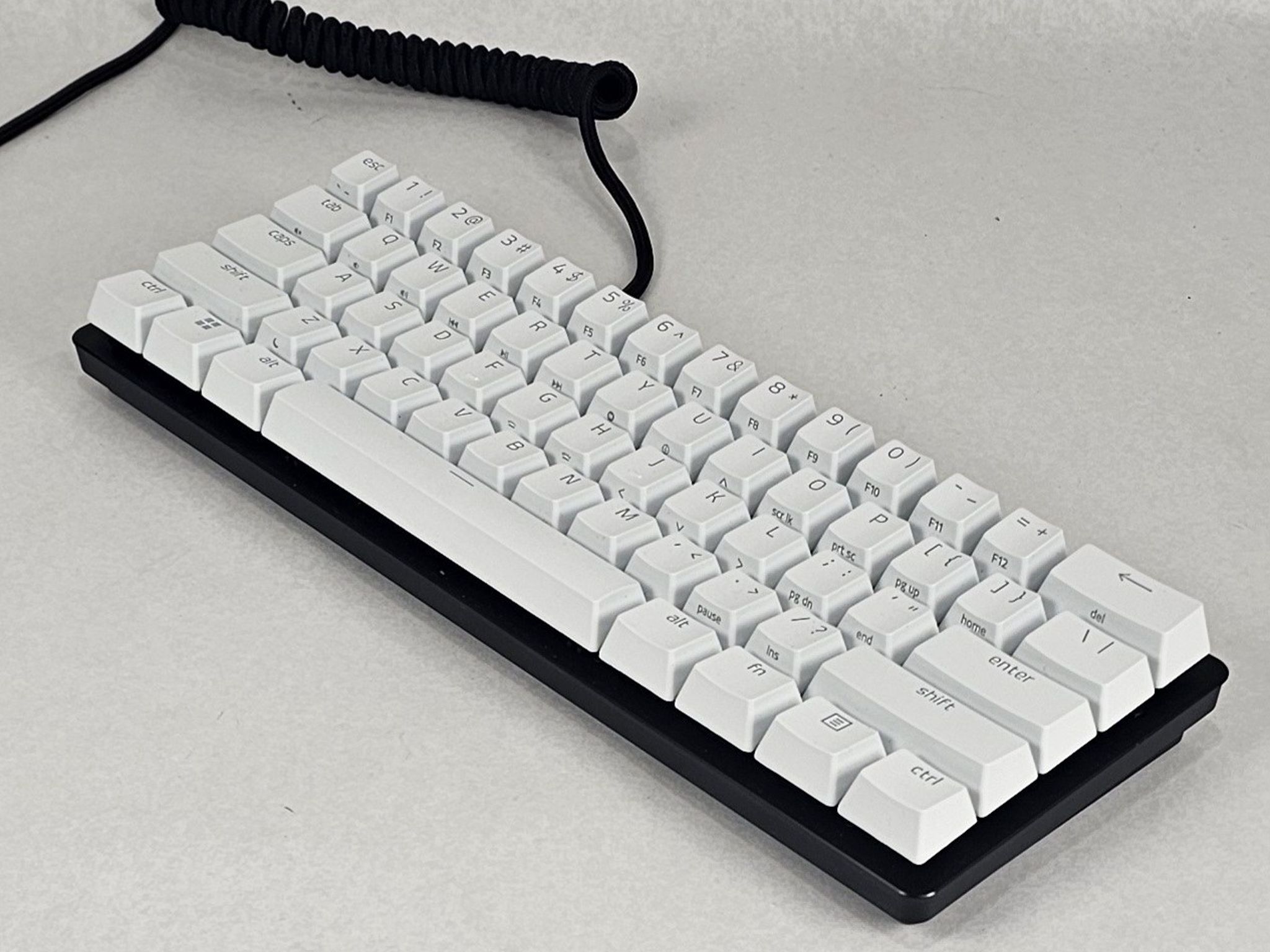 Razer Huntsman Mini Special Edition 60% Optical Gaming Keyboard - White/Black Wired