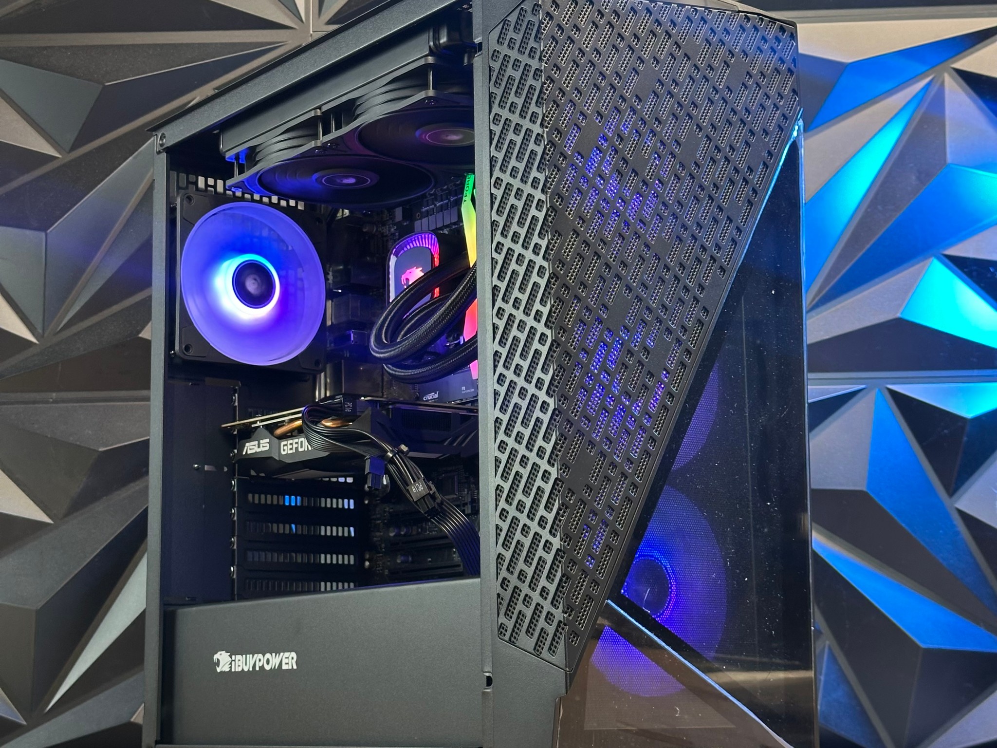 Liquid cooled | Nvidia RTX 5060 8GB | Intel i5 13400f | 16GB DDR5 | 1TB NVME | Custom Gaming PC