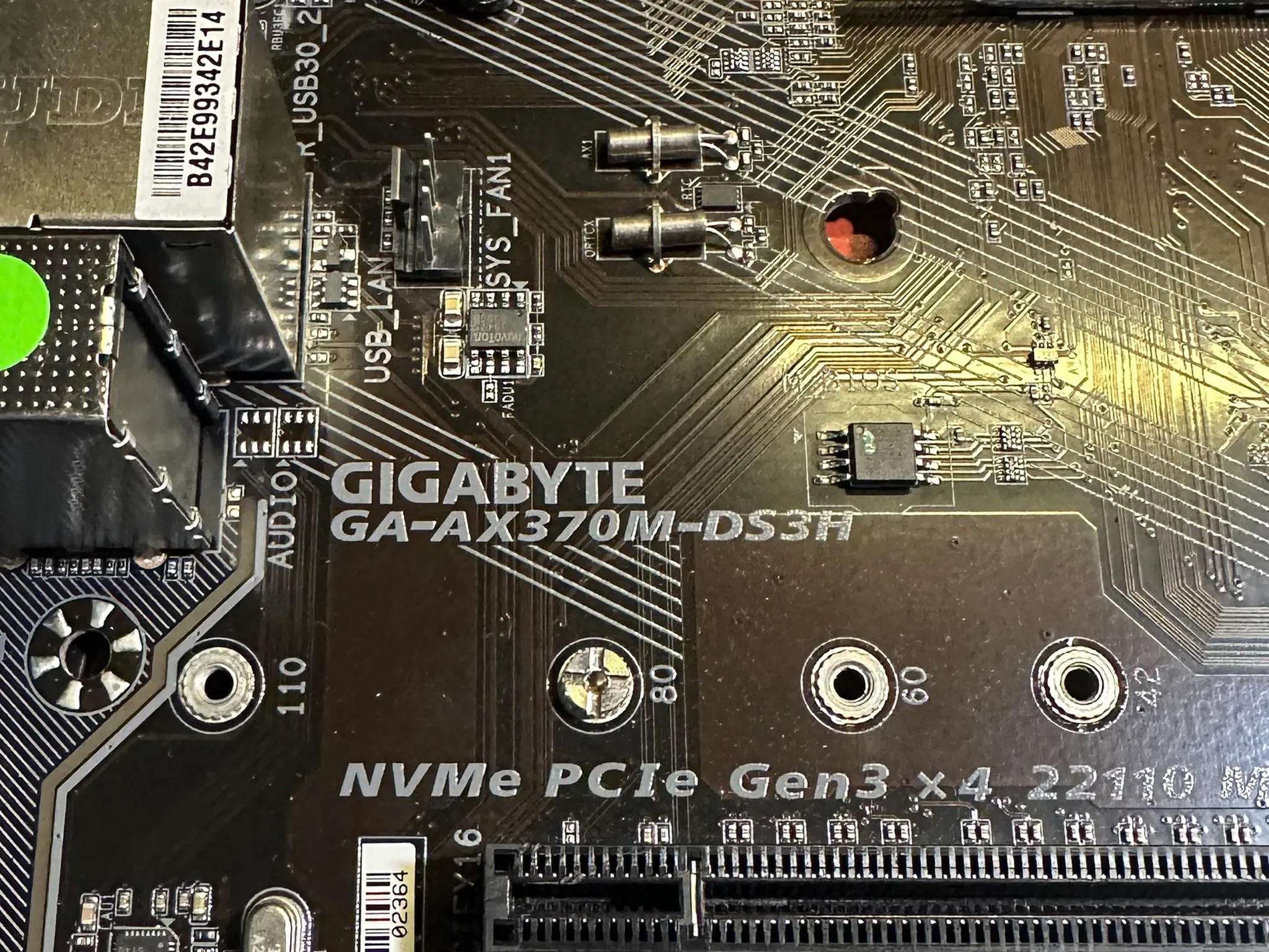 GIGABYTE AX370M-DS3H AMD AM4 MATX Desktop Motherboard (AS-IS) Free Shipping