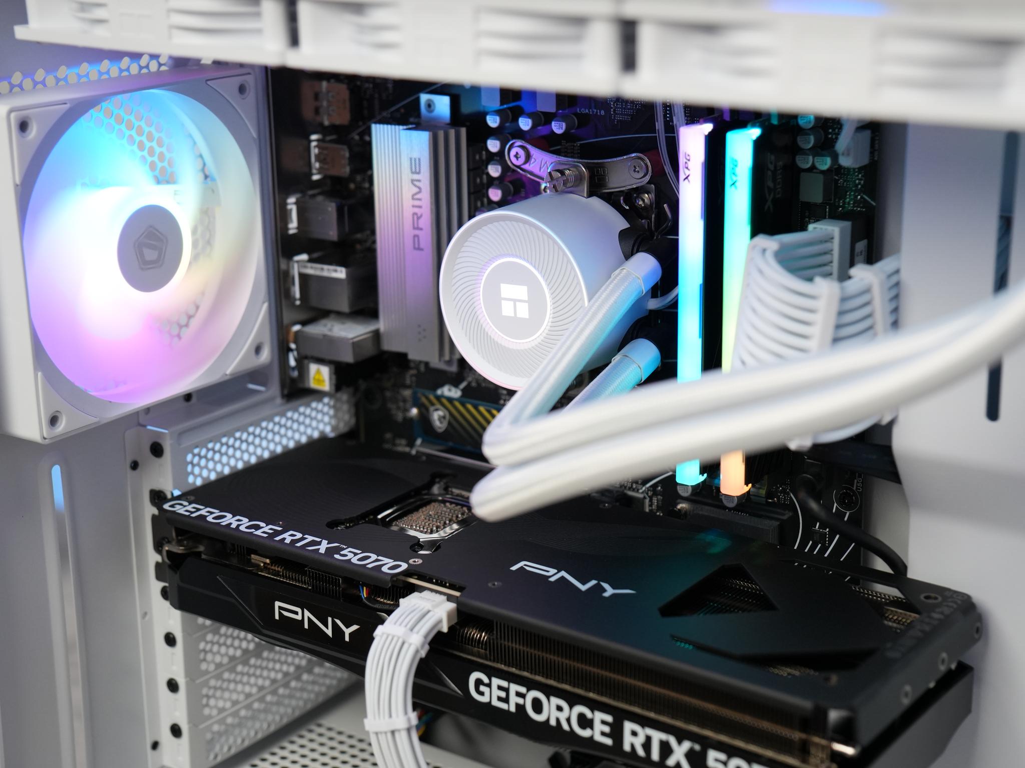 Gaming PC | RTX 5070 | RYZEN 5 7600X | 32GB DDR5 | 1TB SSD | WIFI & BT | WINDOWS 11