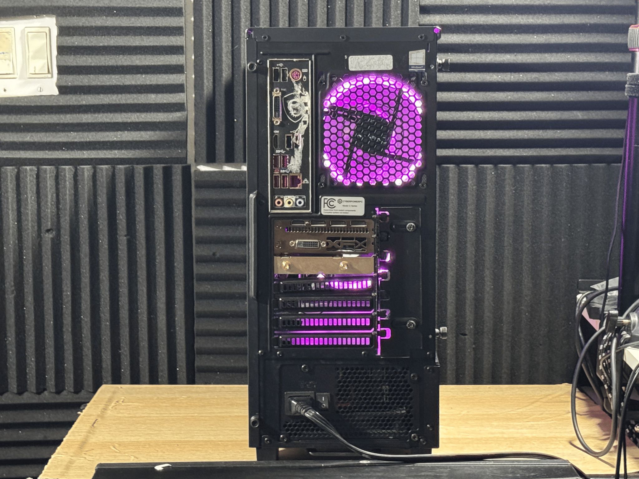 🔥 RX 580 | Ryzen 5 2600 | 16GB DDR4 | 256GB SSD + 2TB HDD | WiFi