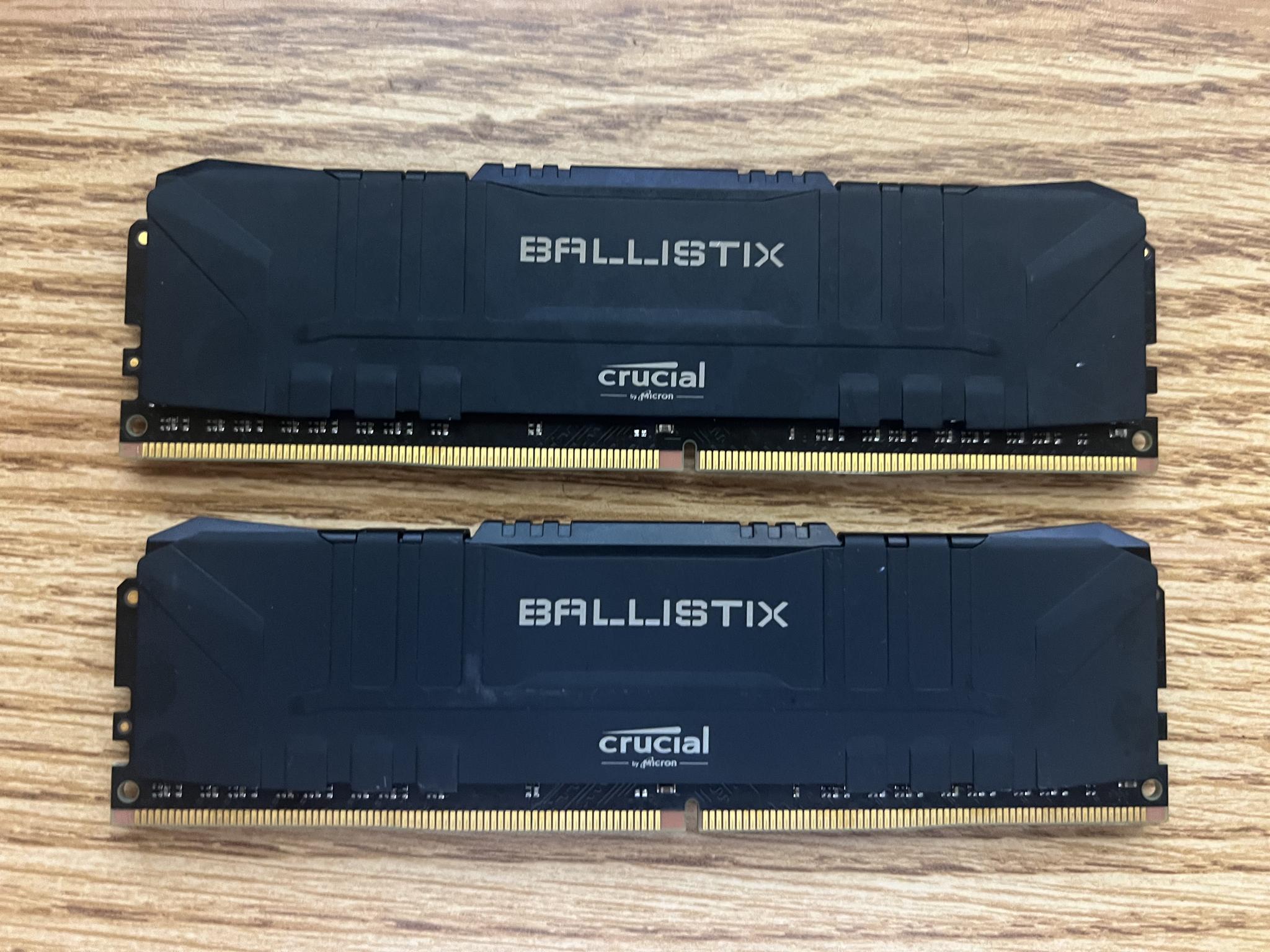 16GB (2x8GB) DDR4-3200MHz CL16 Crucial Ballistix RAM Memory