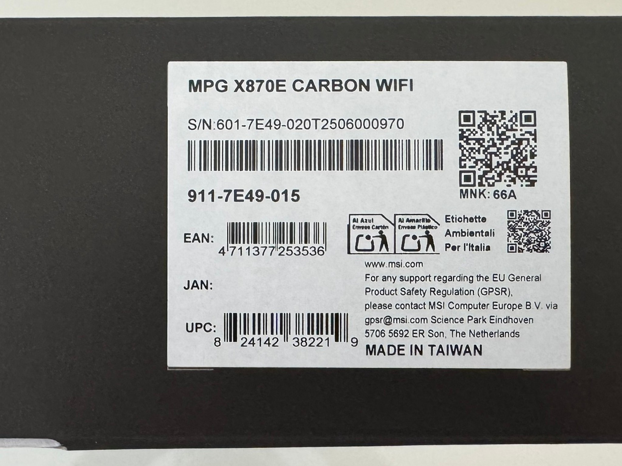 New MSI MPG X870E CARBON WIFI AMD AM5 ATX Motherboard - WiFi 7, 4x M.2, PCIe 5.0, USB 4.0