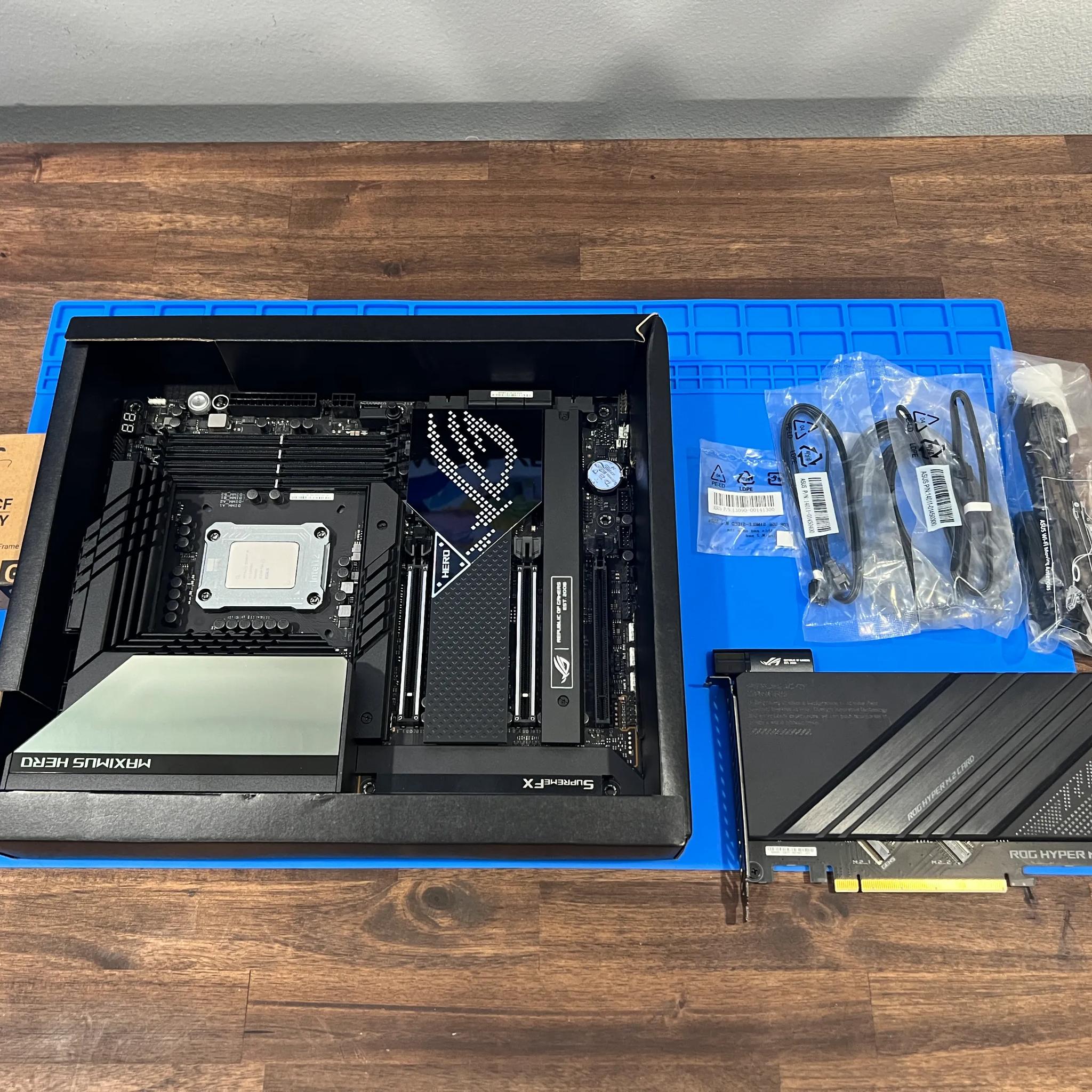 INTEL CORE i9 13900K With ASUS ROG MAXIMUS Z690 HERO and INTEL CONTACT FRAME